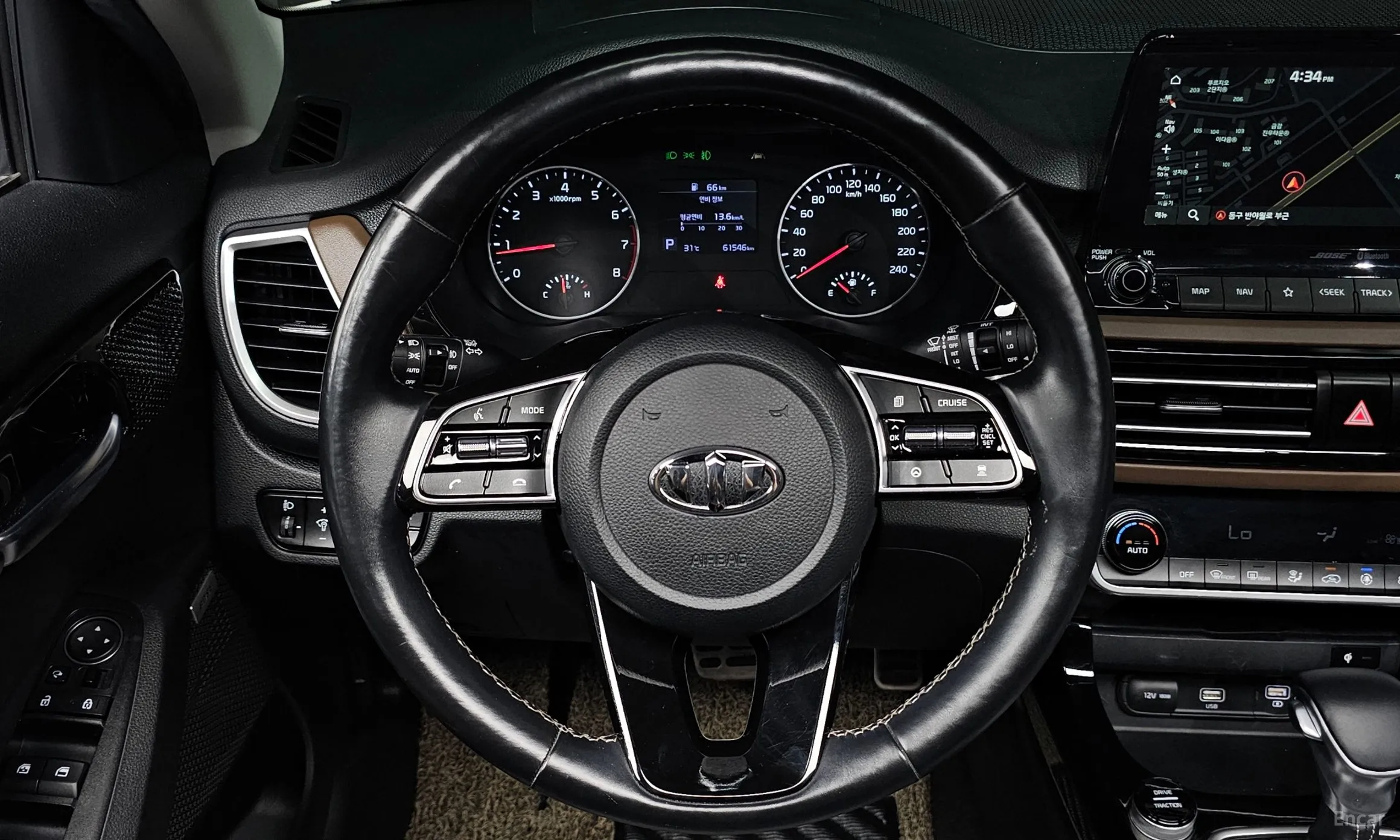 Kia Seltos превью 13