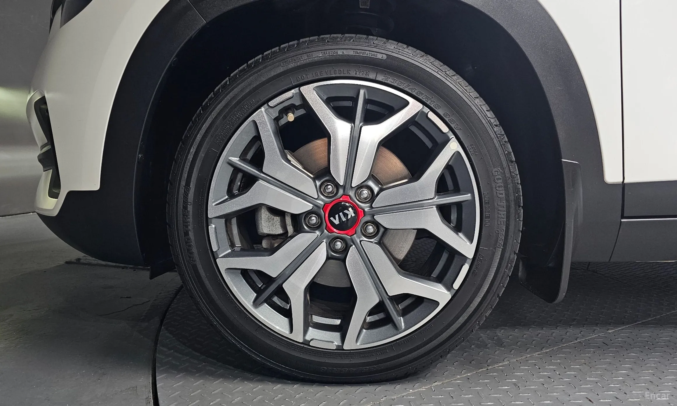 Kia Seltos превью 5