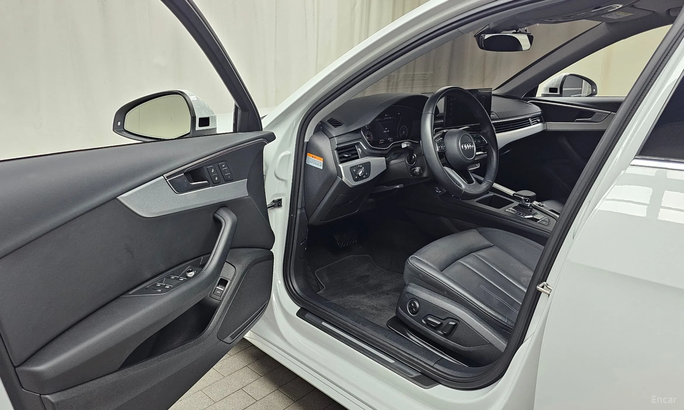 Audi A4 (B9) превью 10
