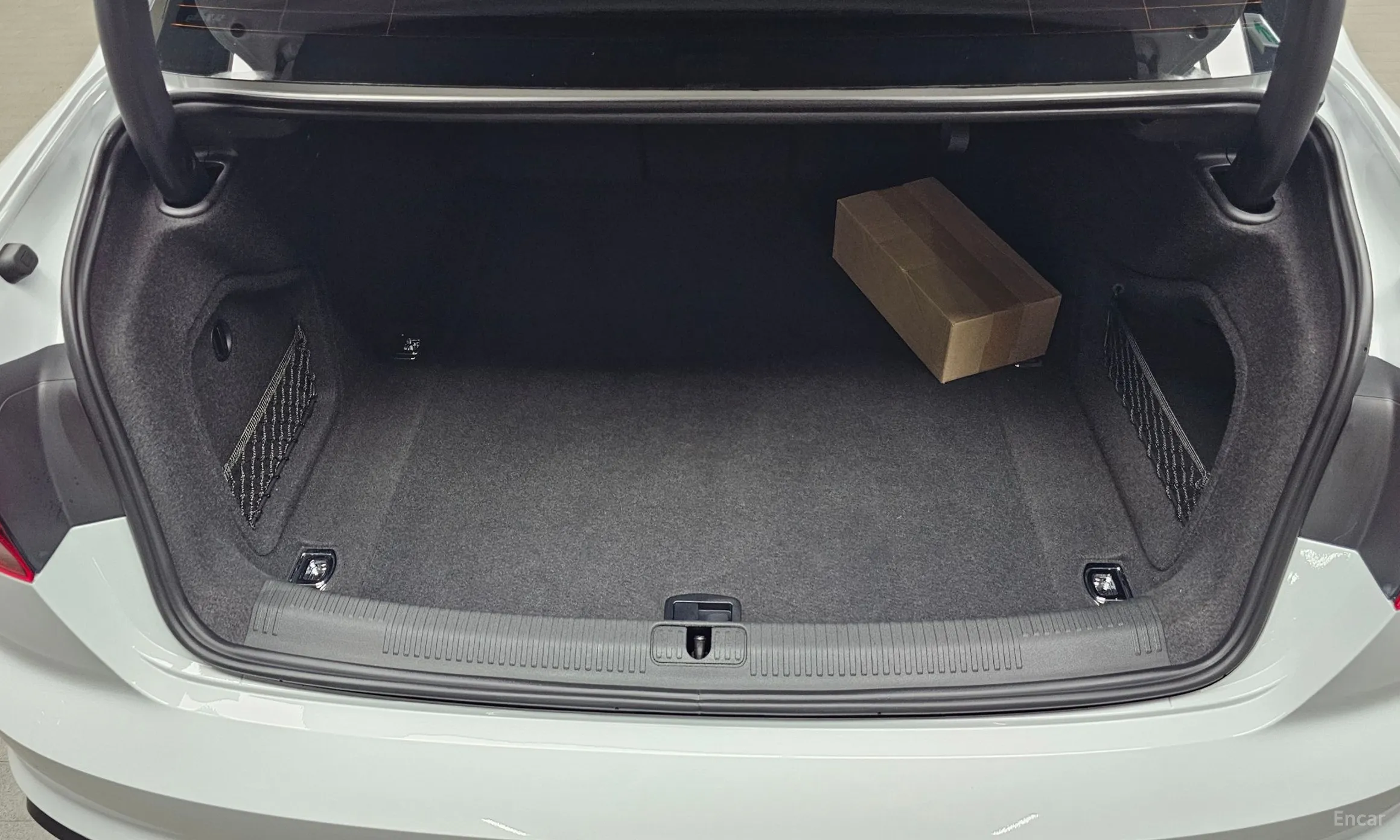 Audi A4 (B9) превью 17