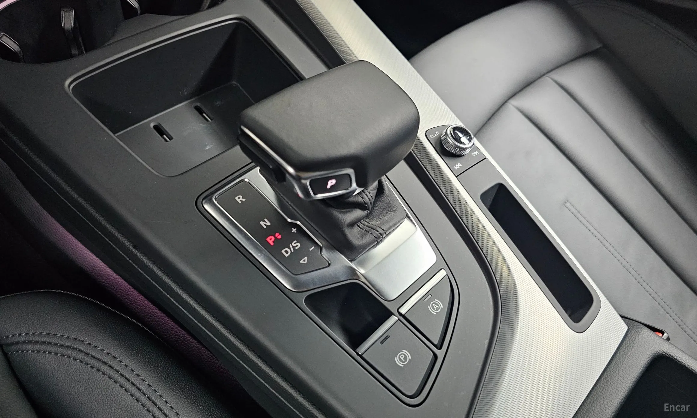 Audi A4 (B9) превью 9