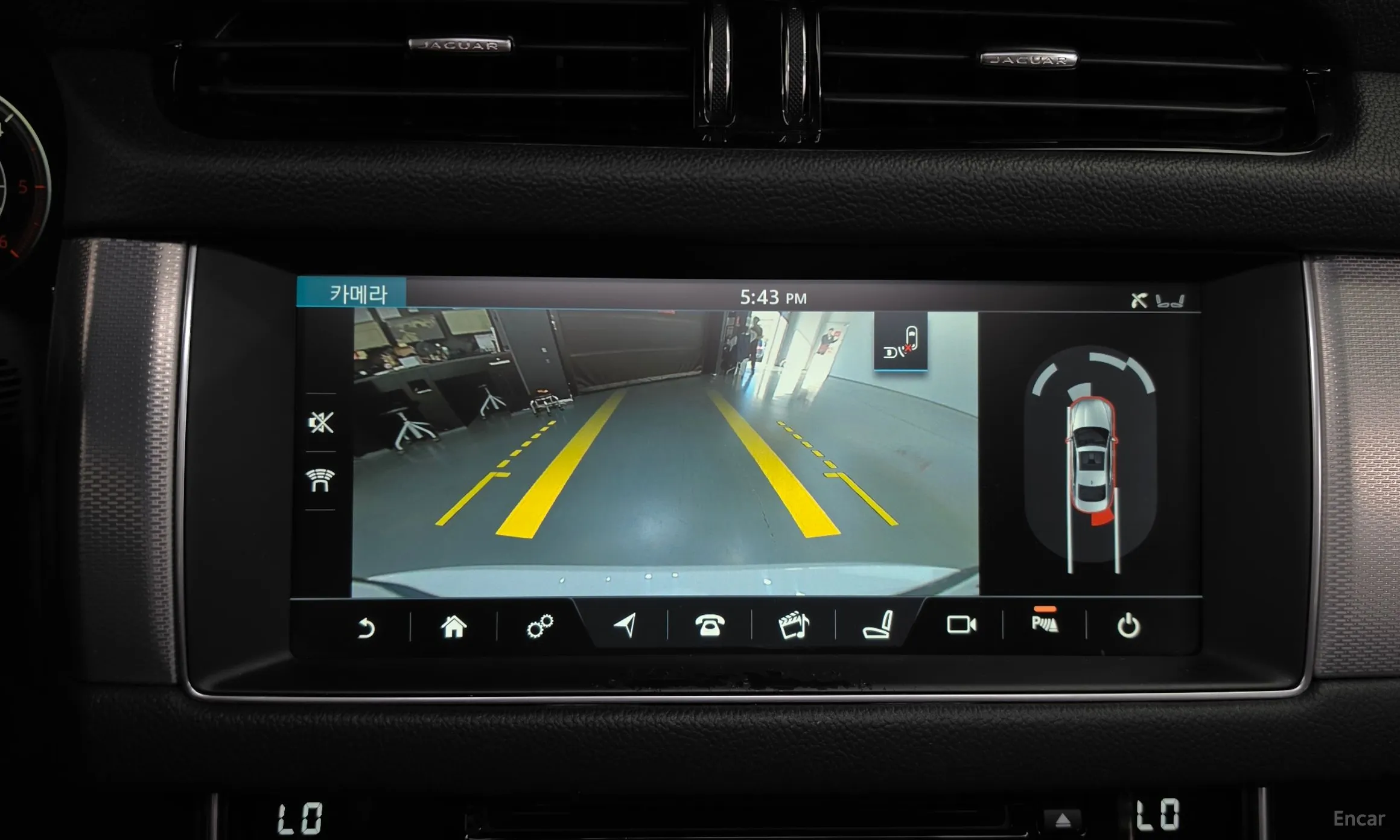Jaguar XF (x260) превью 16