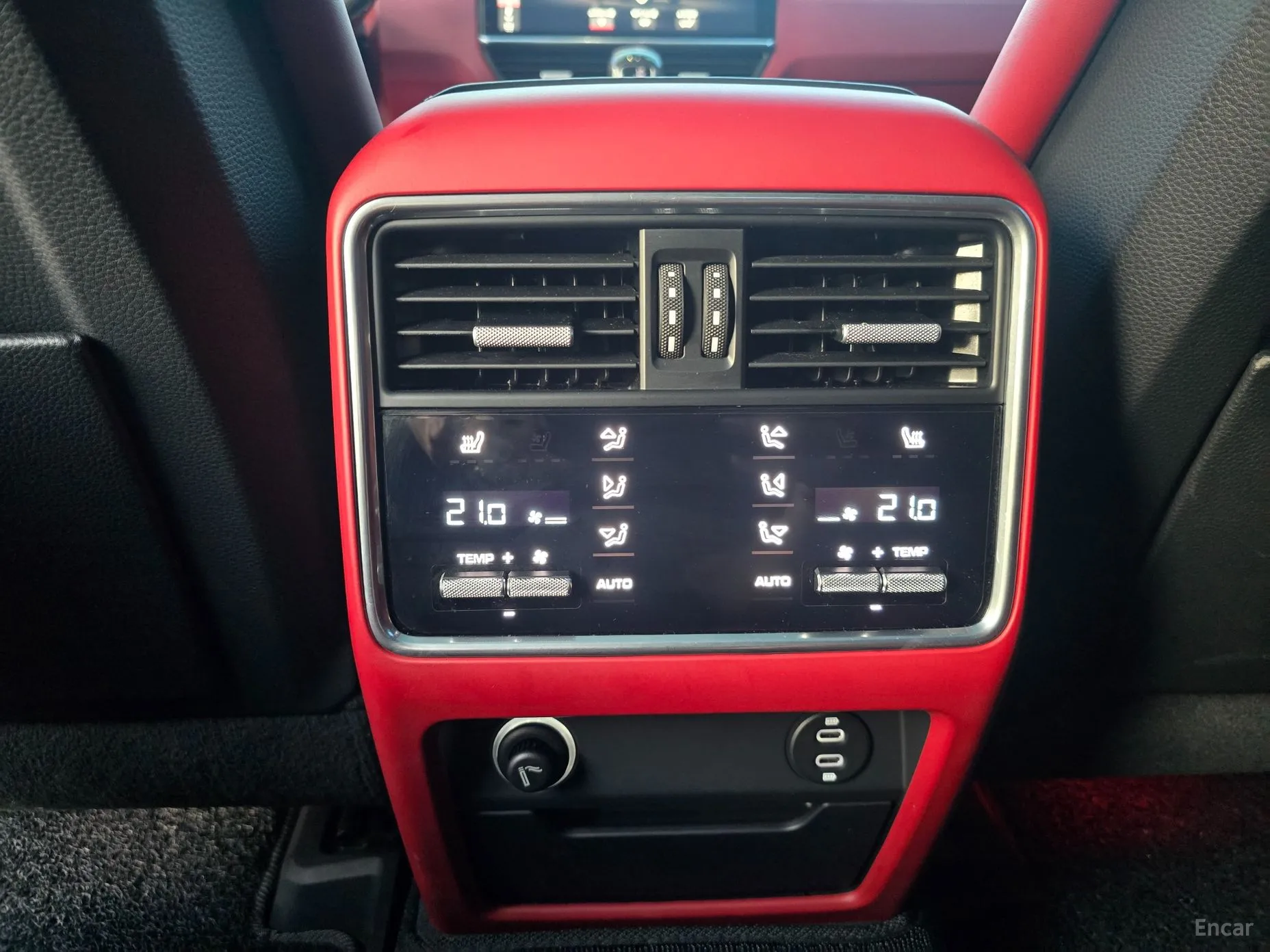 Porsche Cayenne (PO536) превью 13