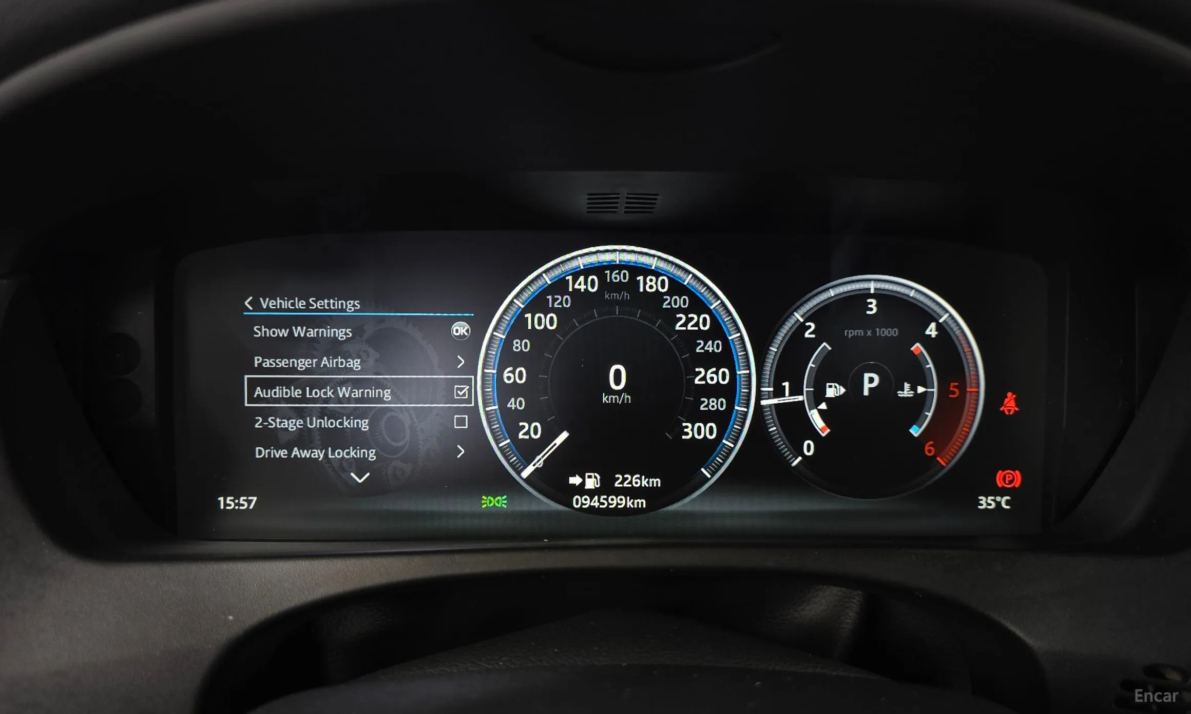 Jaguar F-PACE превью 8
