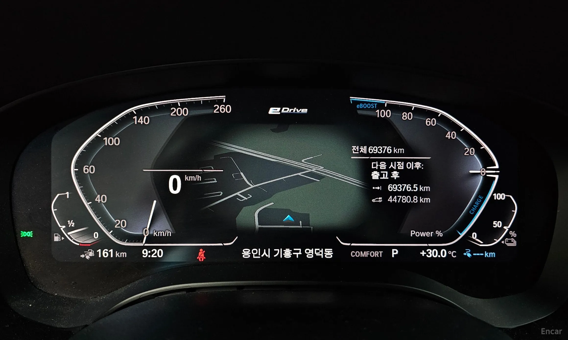 BMW 5 Series (G30) превью 8