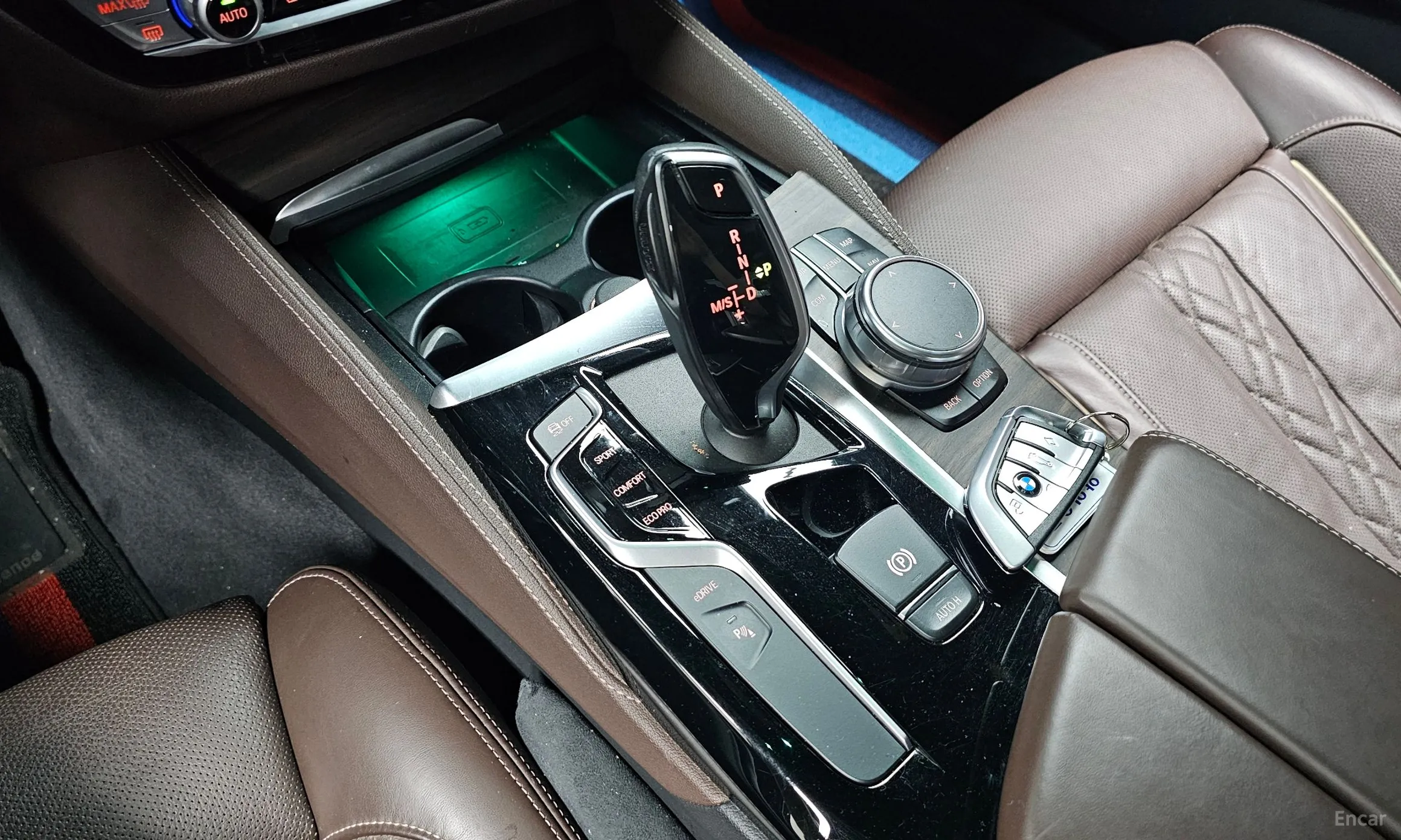BMW 5 Series (G30) превью 9