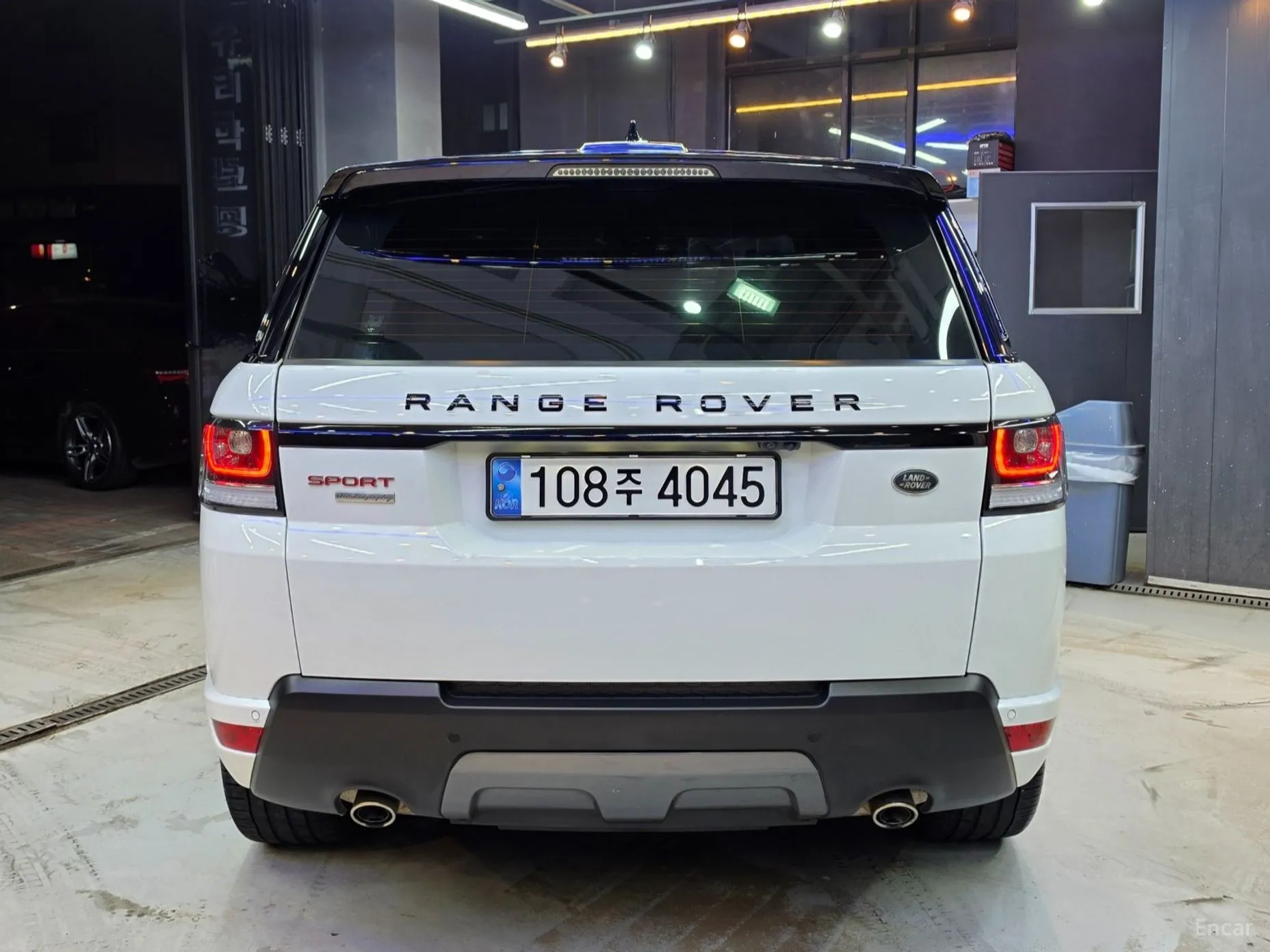 Land Rover Range Rover Sport 2nd Generation