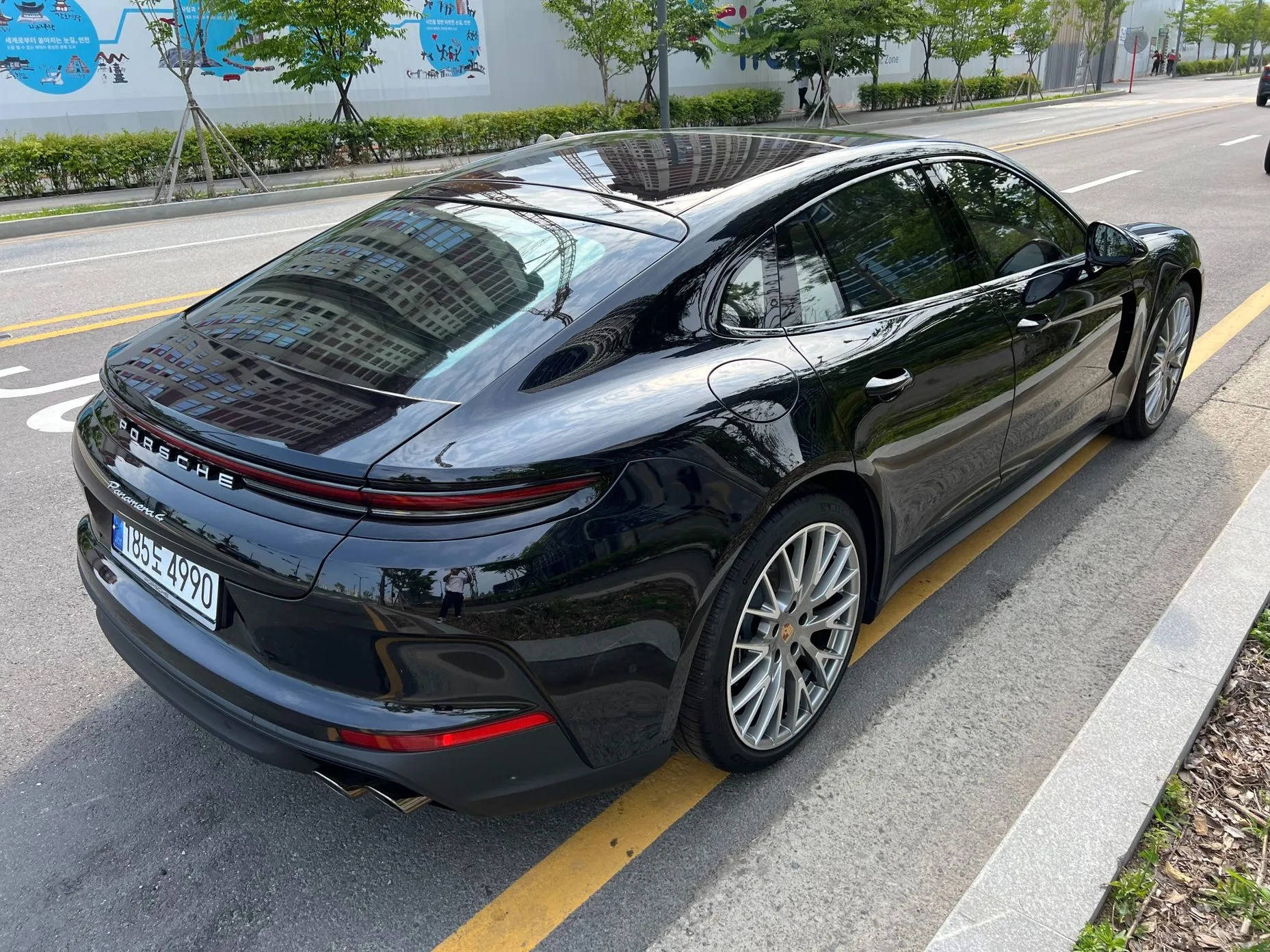 Porsche Panamera (976) превью 5