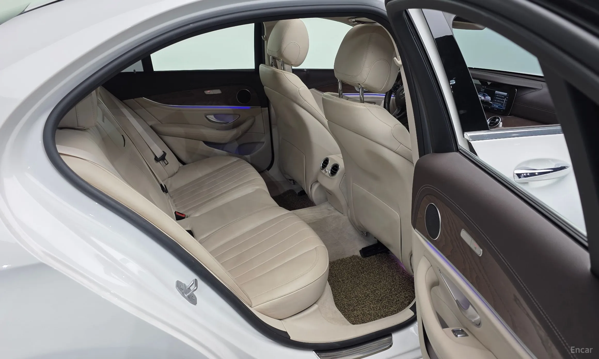 Mercedes Benz E-Class W213 превью 12