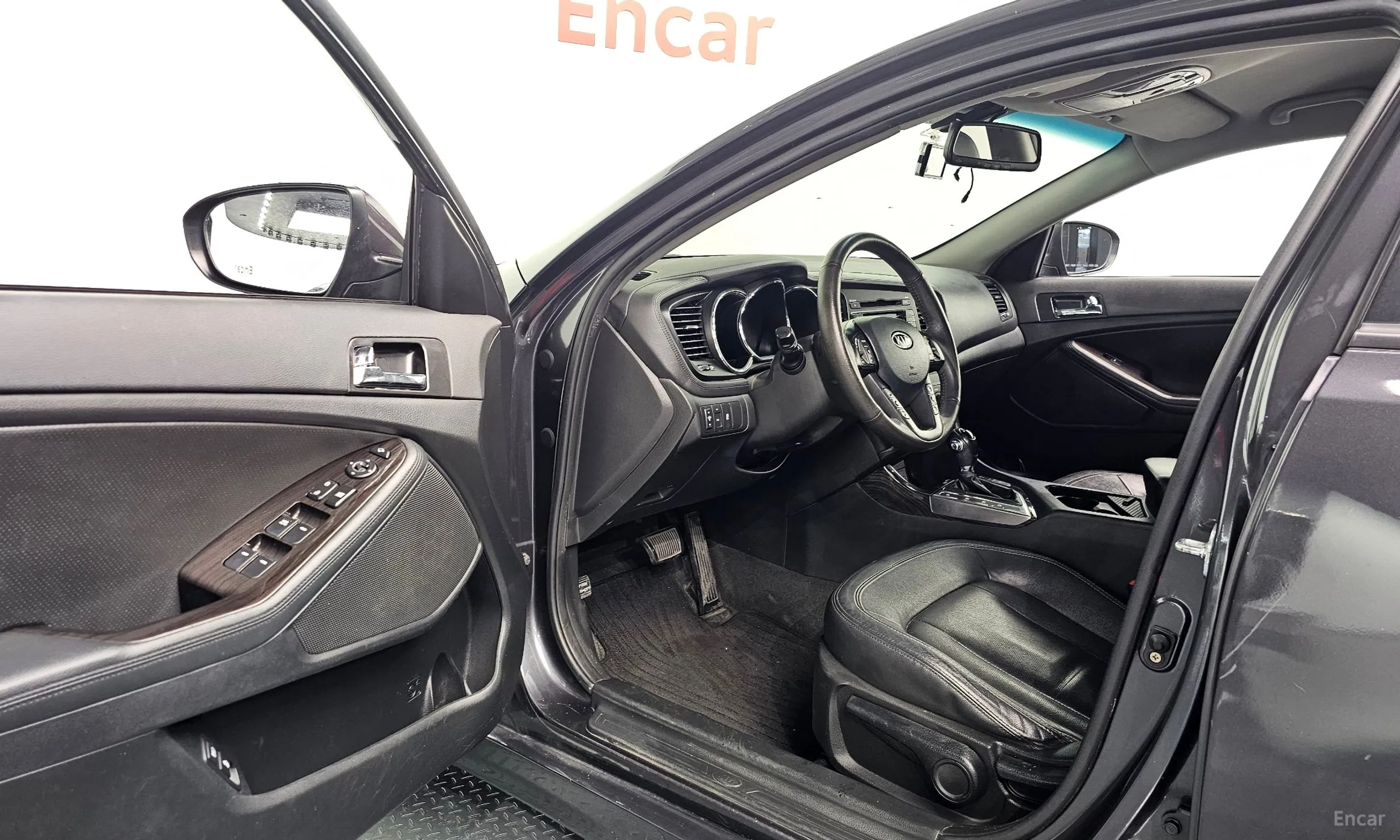 Kia K5 превью 10
