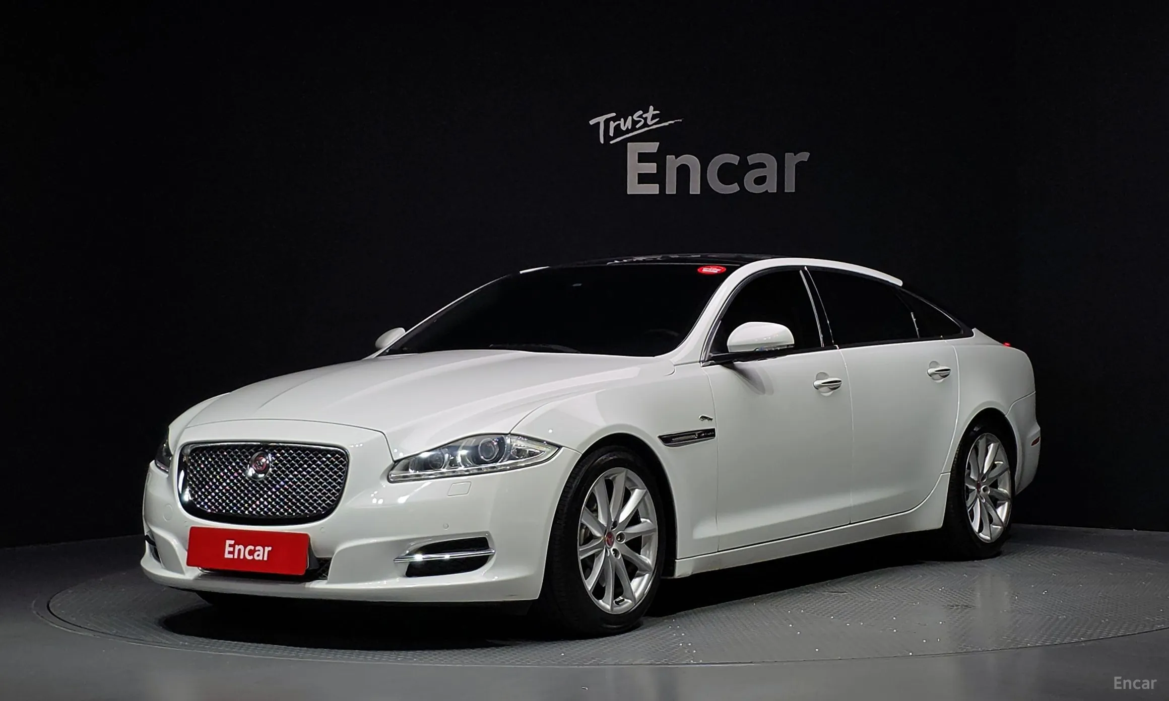 Jaguar All New XJ