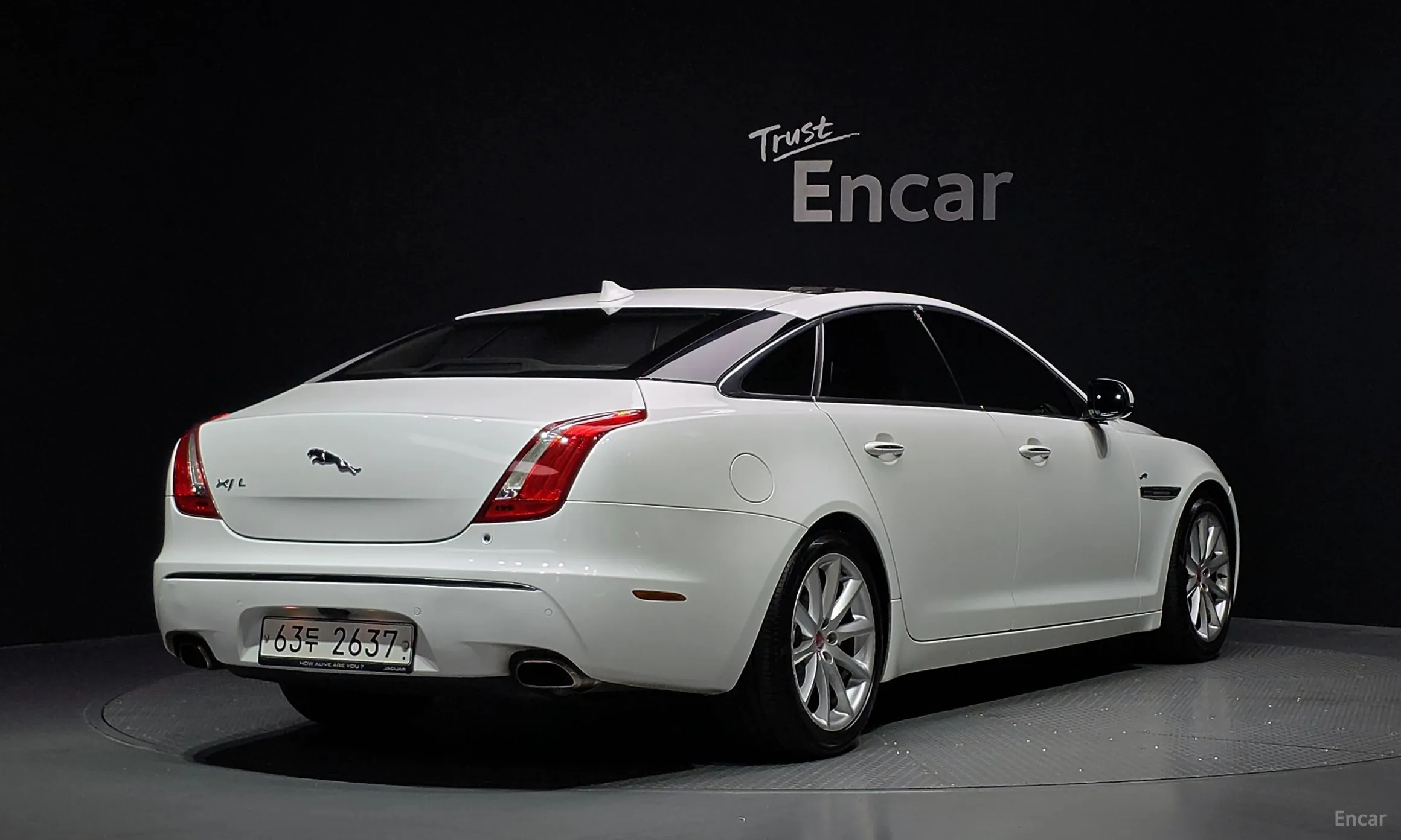 Jaguar All New XJ
