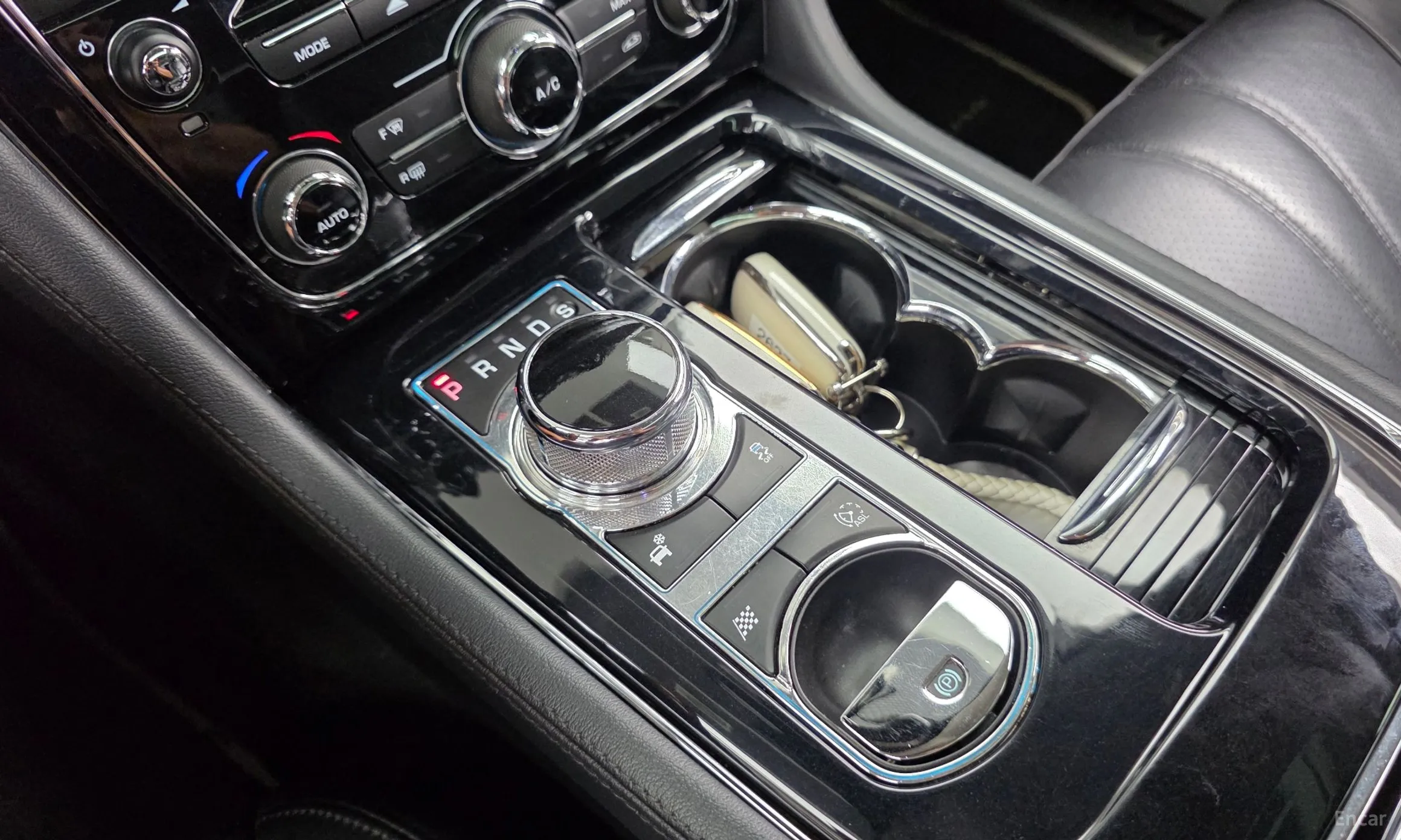 Jaguar All New XJ превью 9