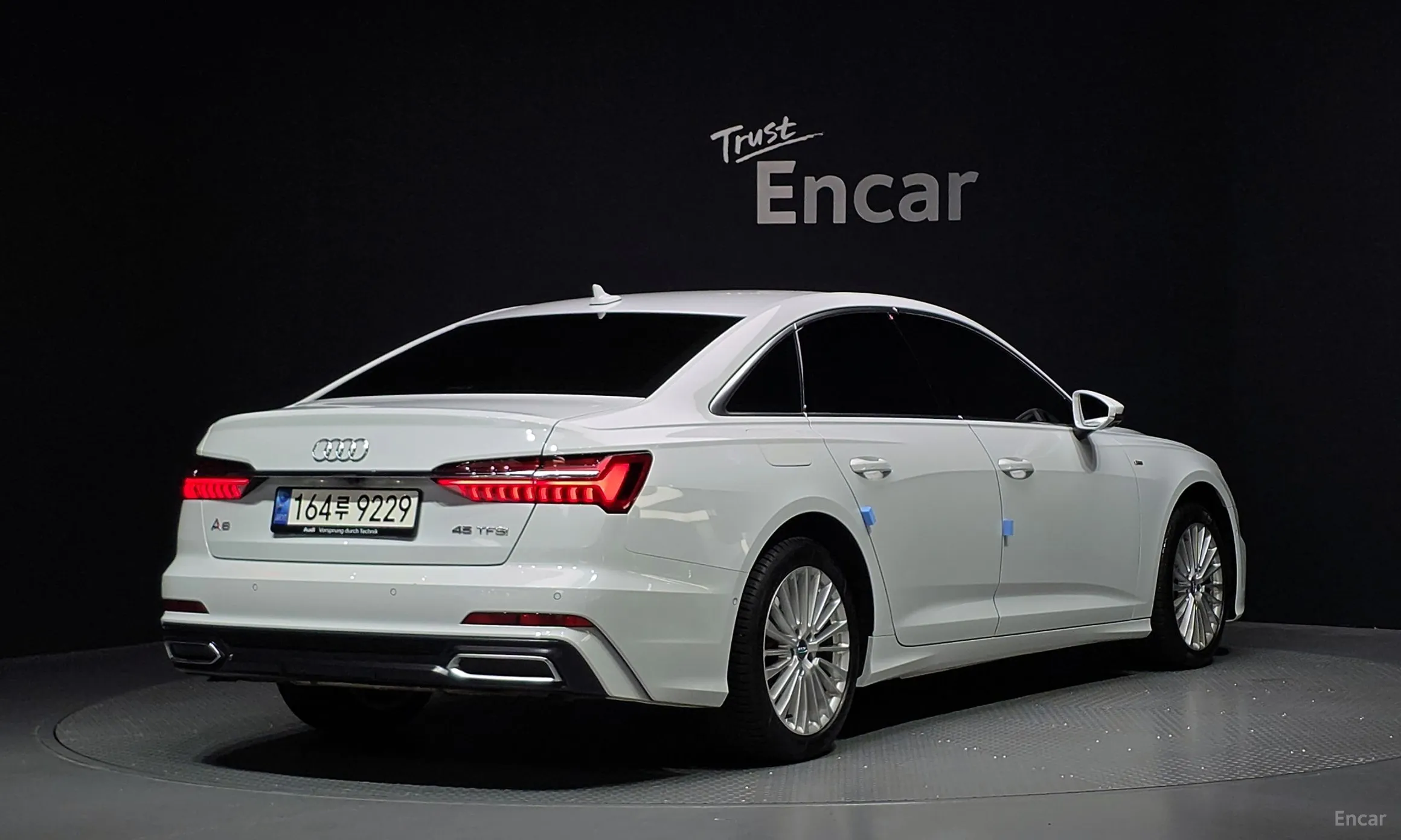 Audi A6 (C8)
