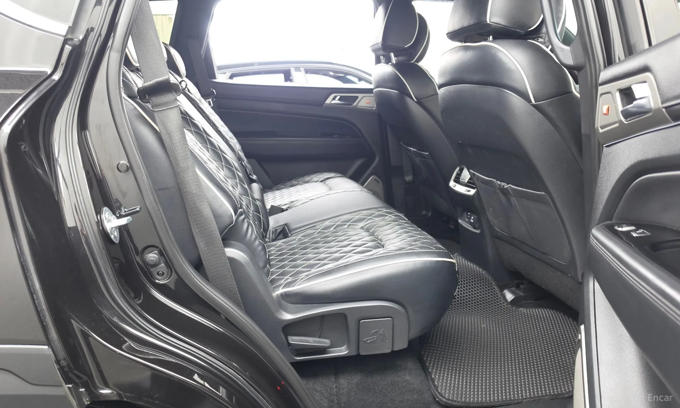 KG Mobility (SsangYong) G4 Rexton превью 12