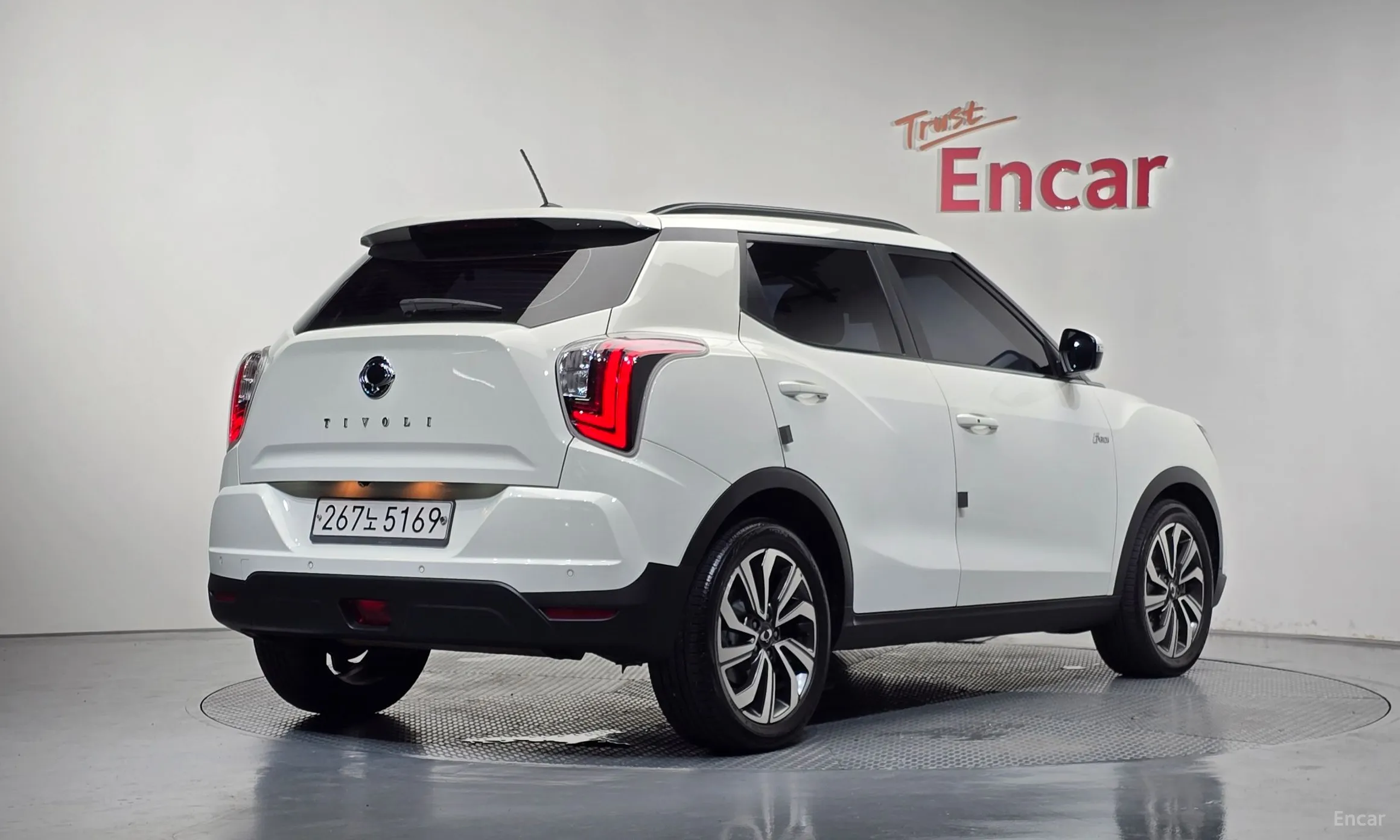 KG Mobility (SsangYong) Berry New Tivoli превью 2