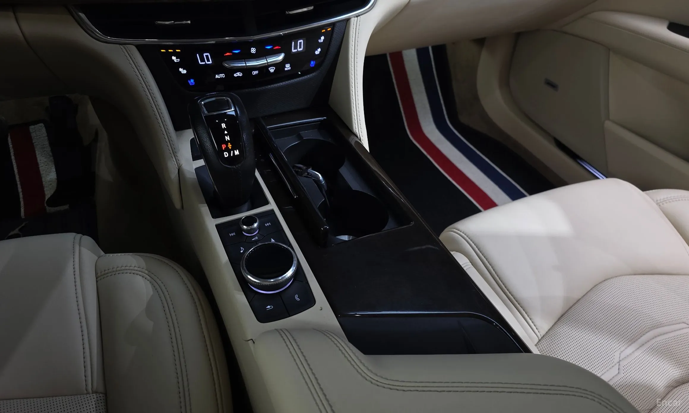 Cadillac CT6 превью 9
