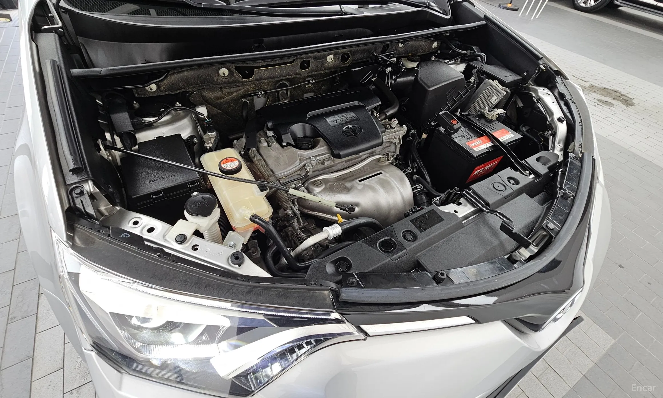 Toyota RAV4 превью 6