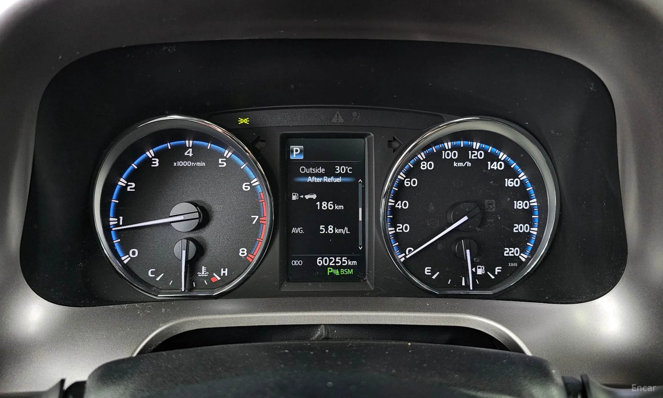 Toyota RAV4 превью 8