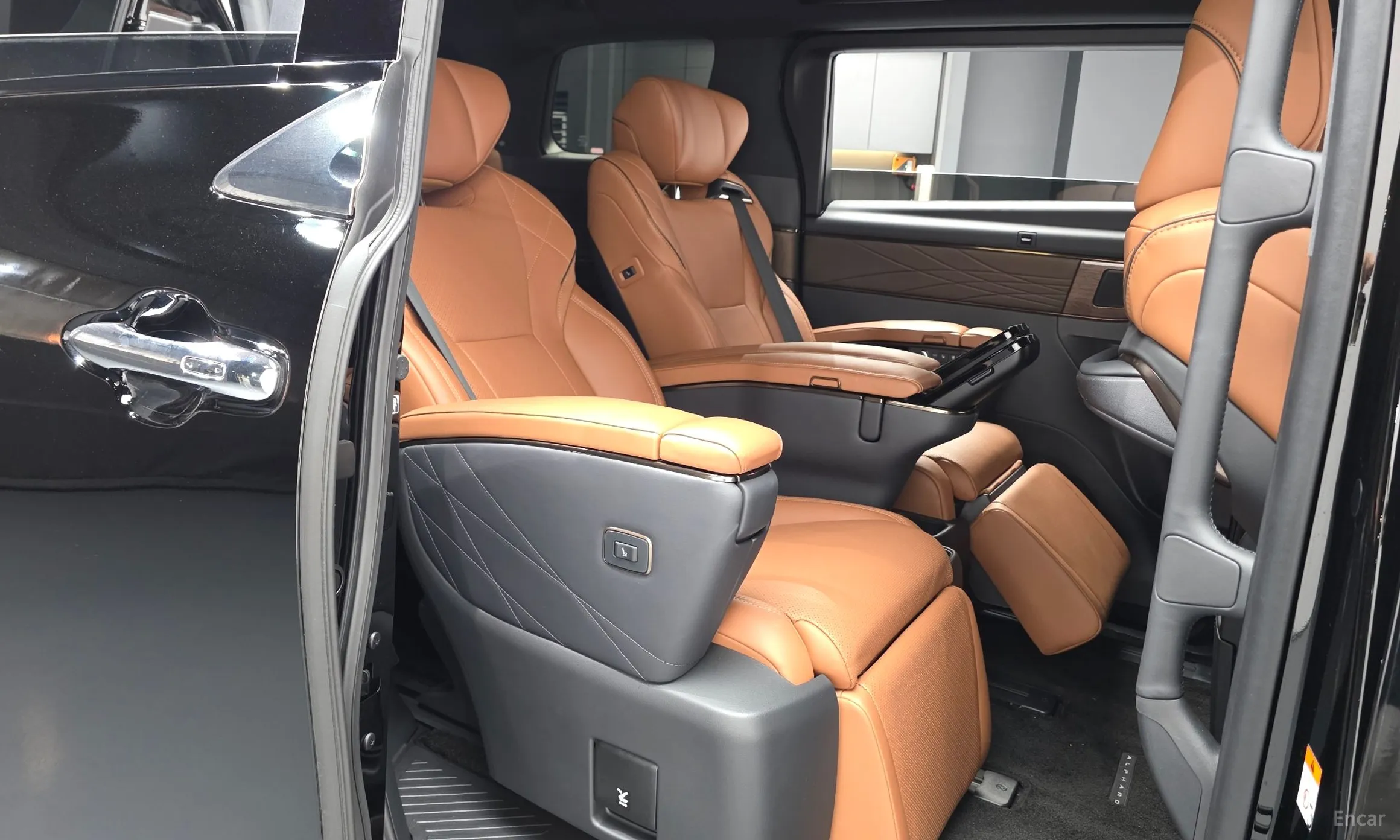 Toyota Alphard 4th Generation превью 12