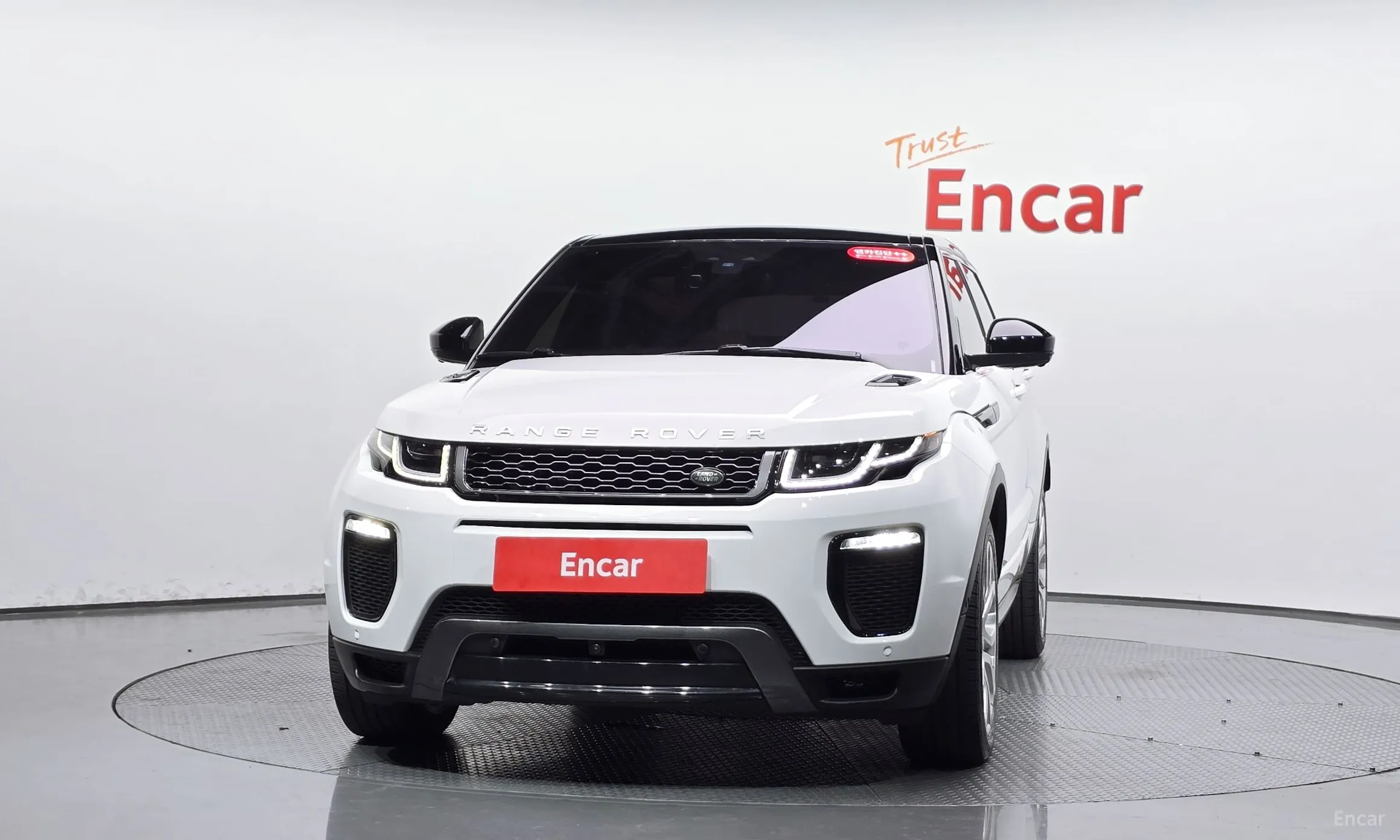 Land Rover Range Rover Evoque превью 3
