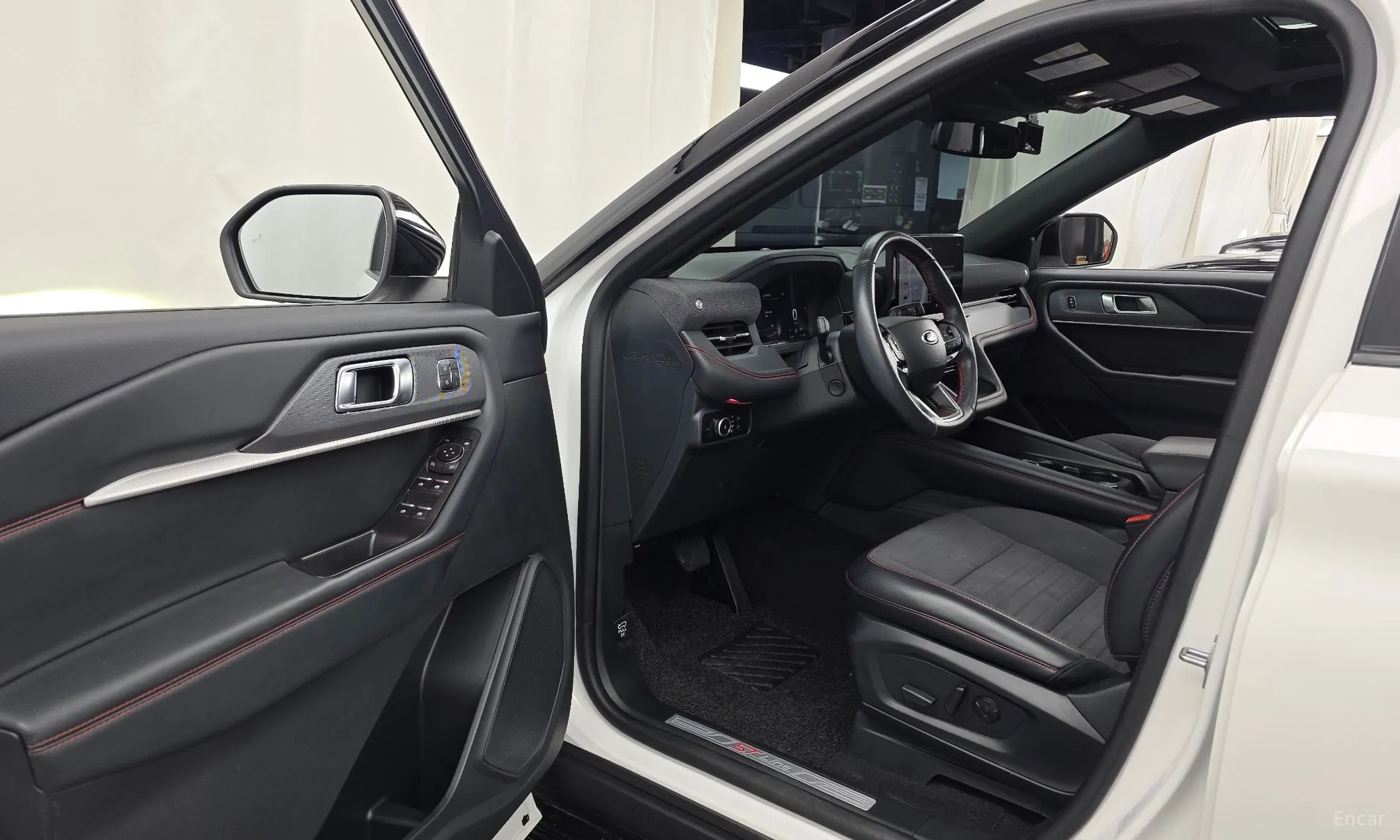 Ford Explorer 6th Generation превью 10