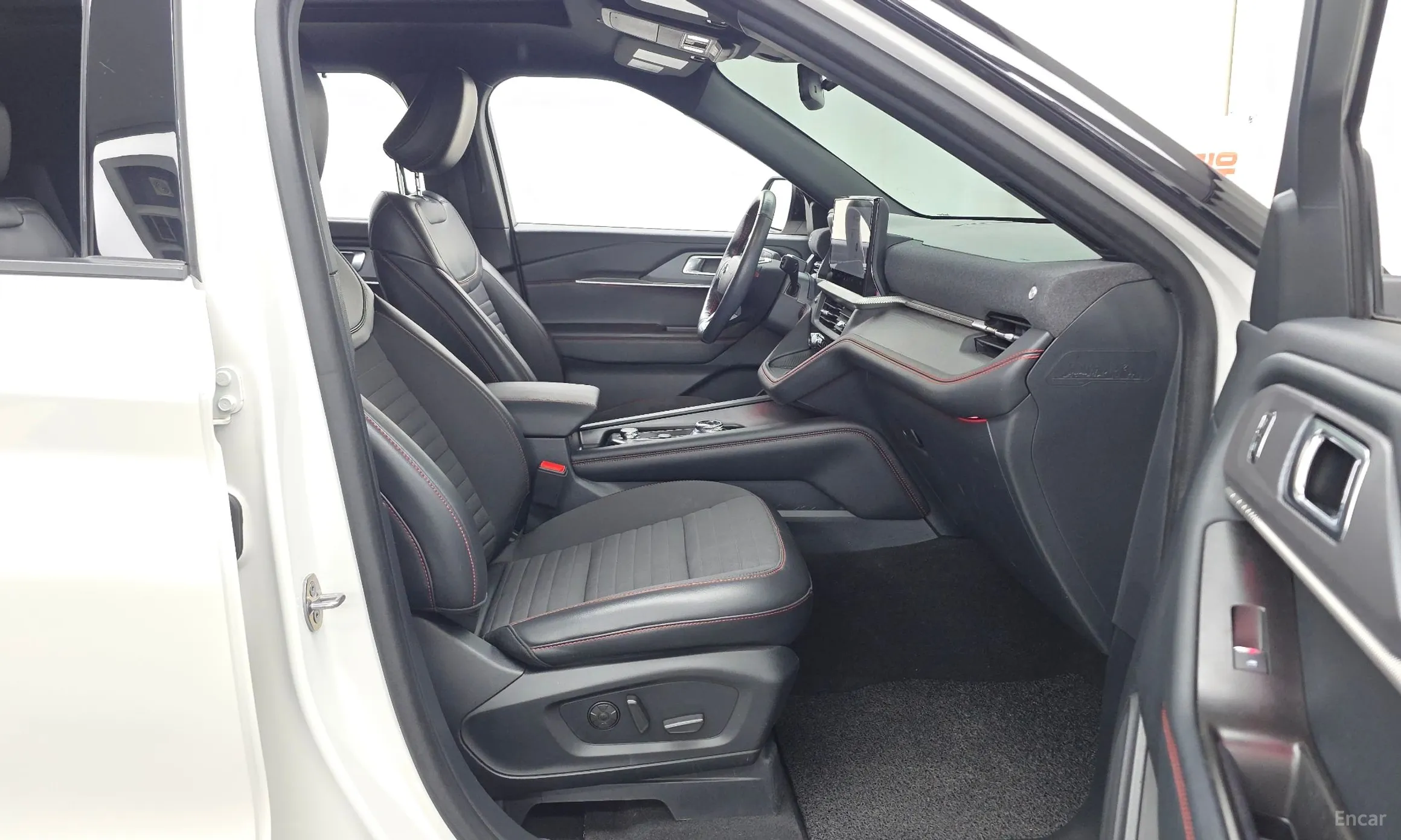 Ford Explorer 6th Generation превью 11