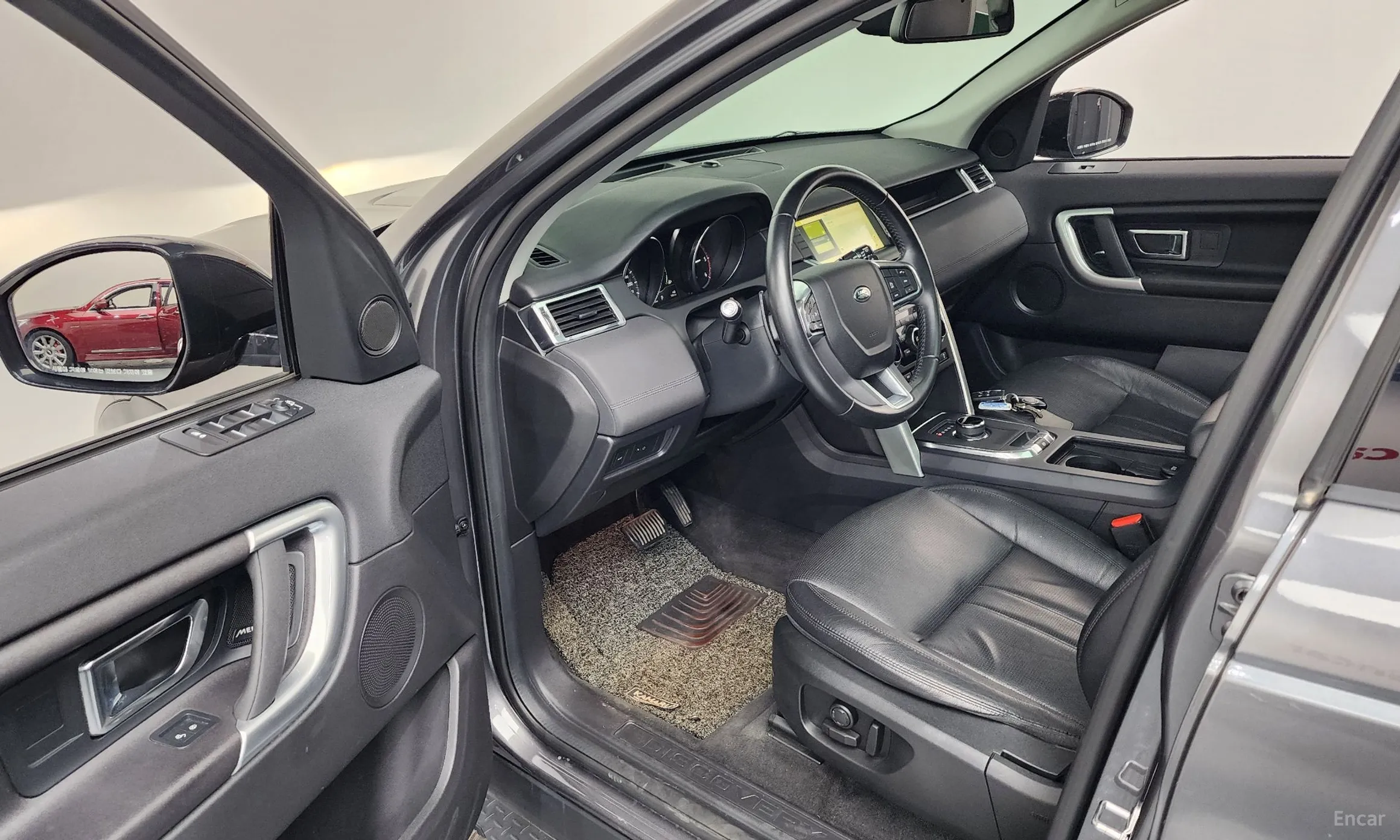 Land Rover Discovery Sports превью 10