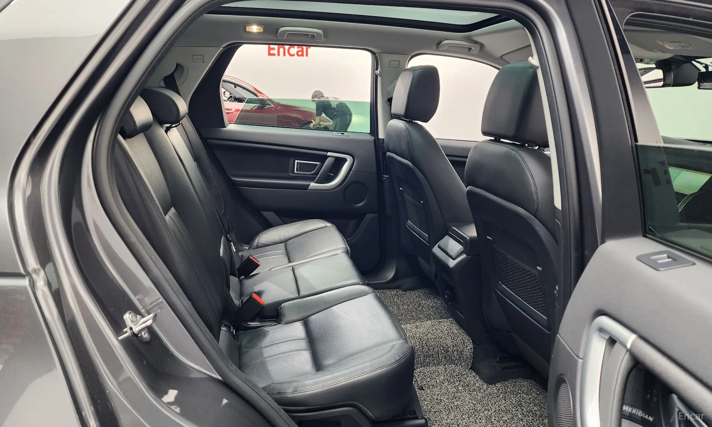Land Rover Discovery Sports превью 11