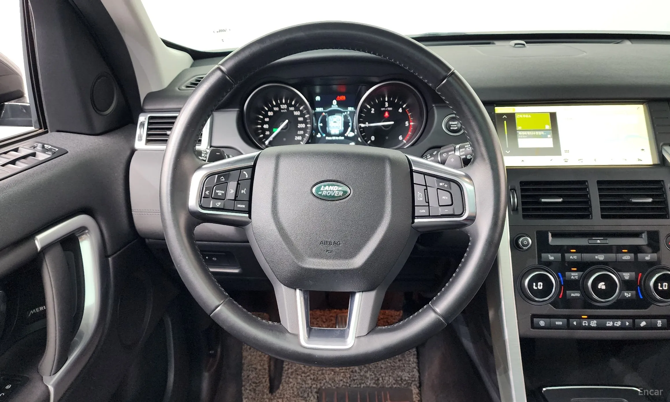 Land Rover Discovery Sports превью 13