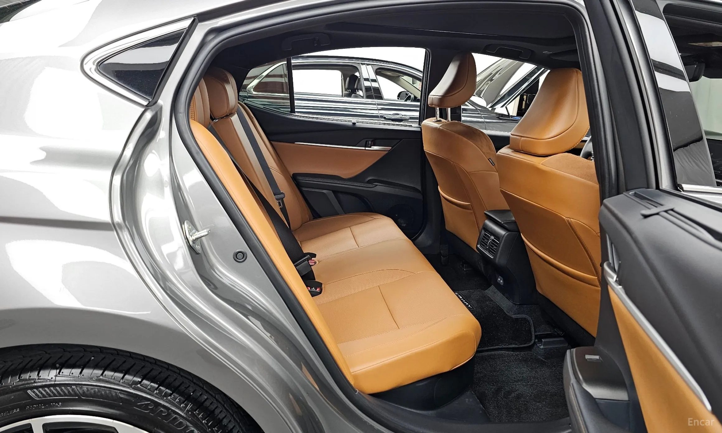 Toyota Camry (XV80) превью 12