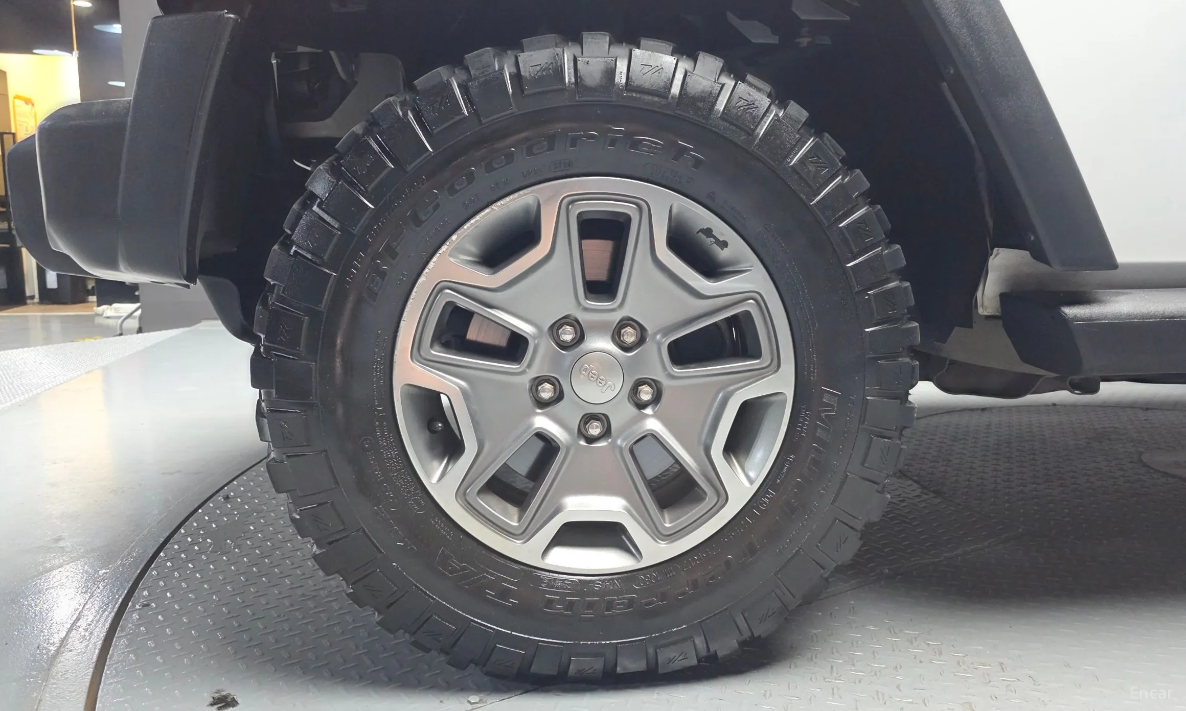 Jeep Wrangler (JK) превью 5