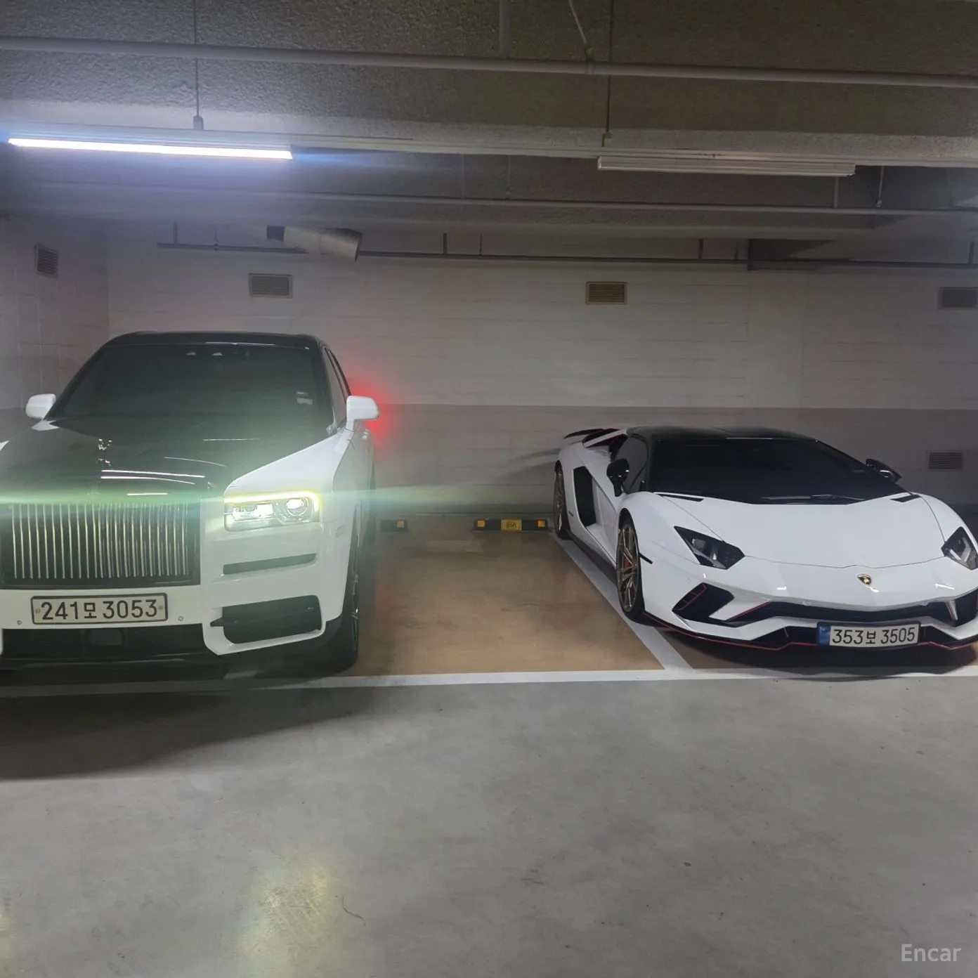Lamborghini Aventador превью 8