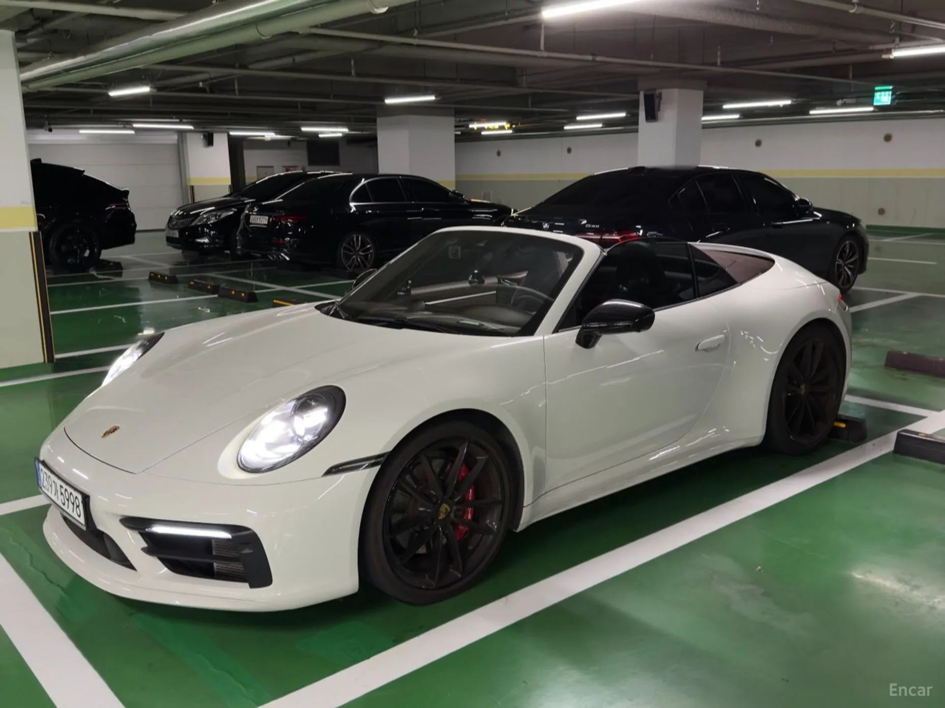 Porsche 911 (992)