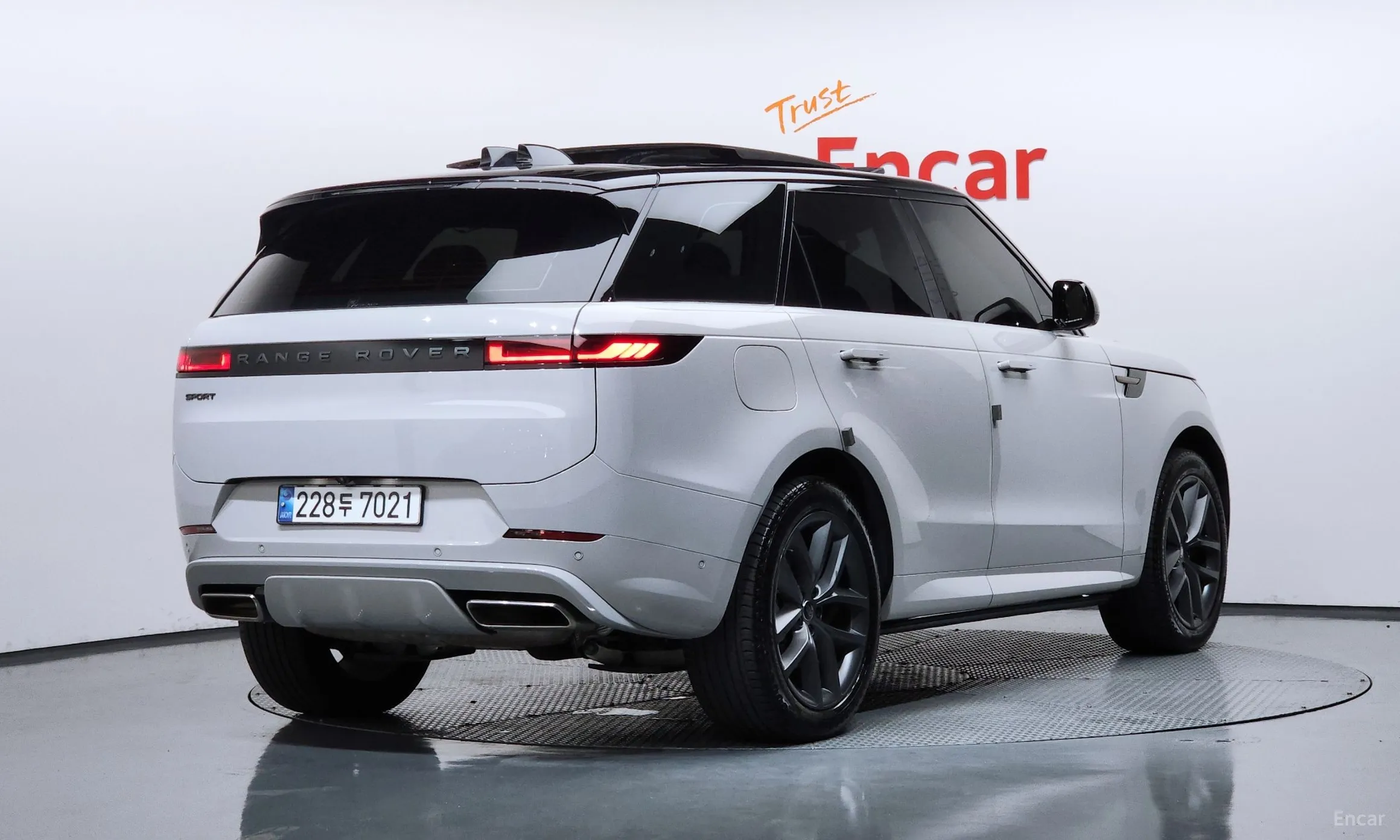 Land Rover Range Rover Sport 3rd Generation