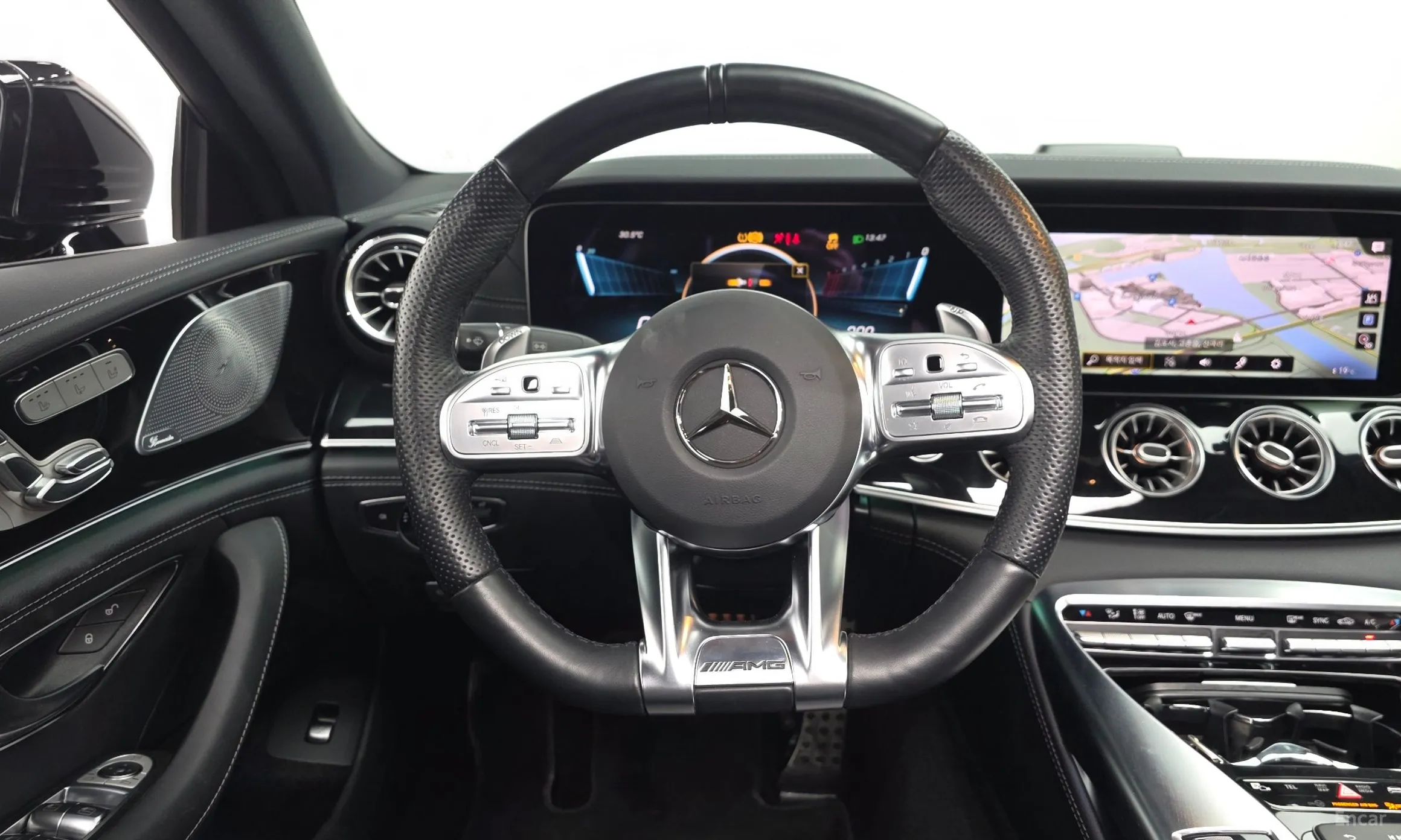 Mercedes Benz AMG GT превью 12
