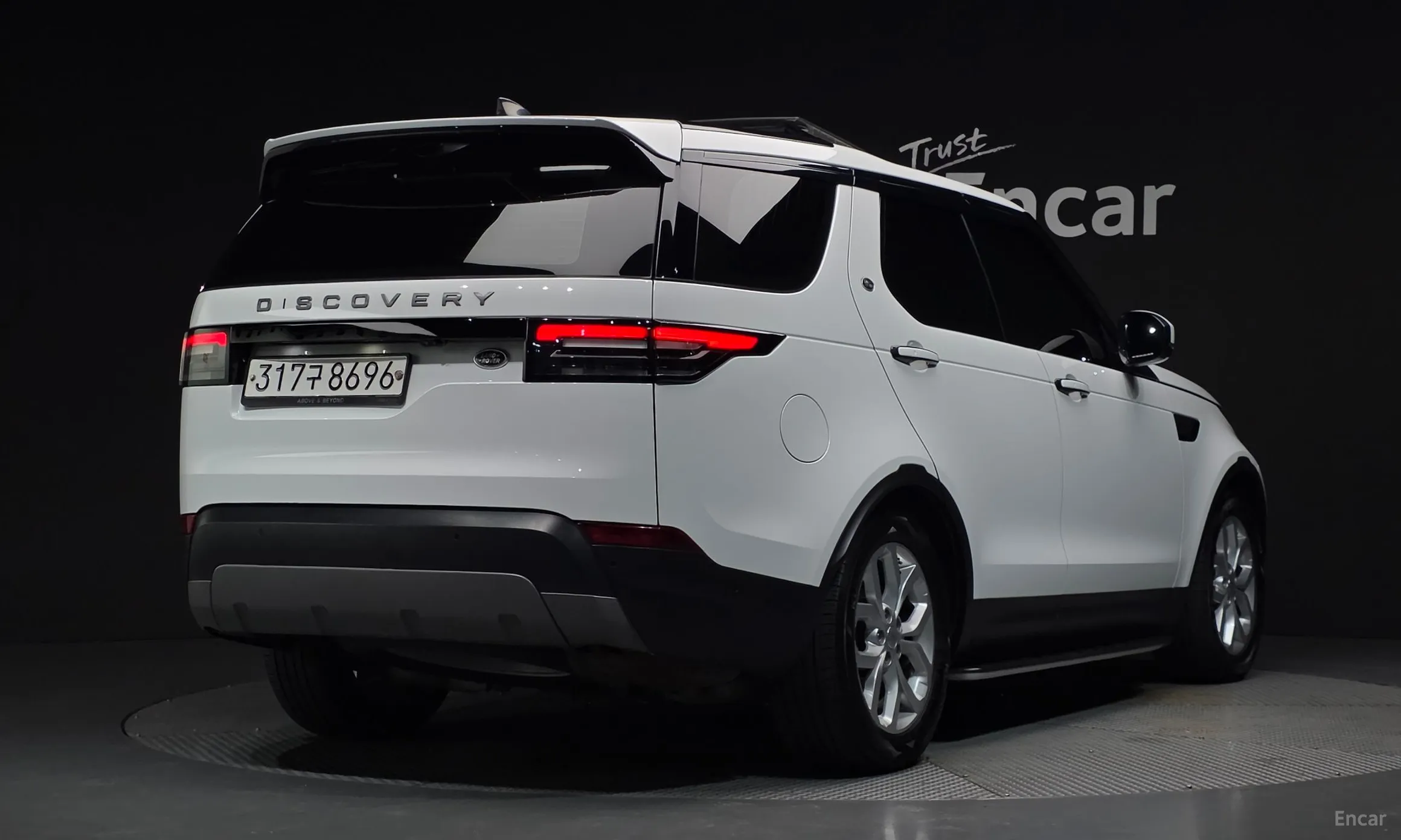 Land Rover Discovery 5 превью 2