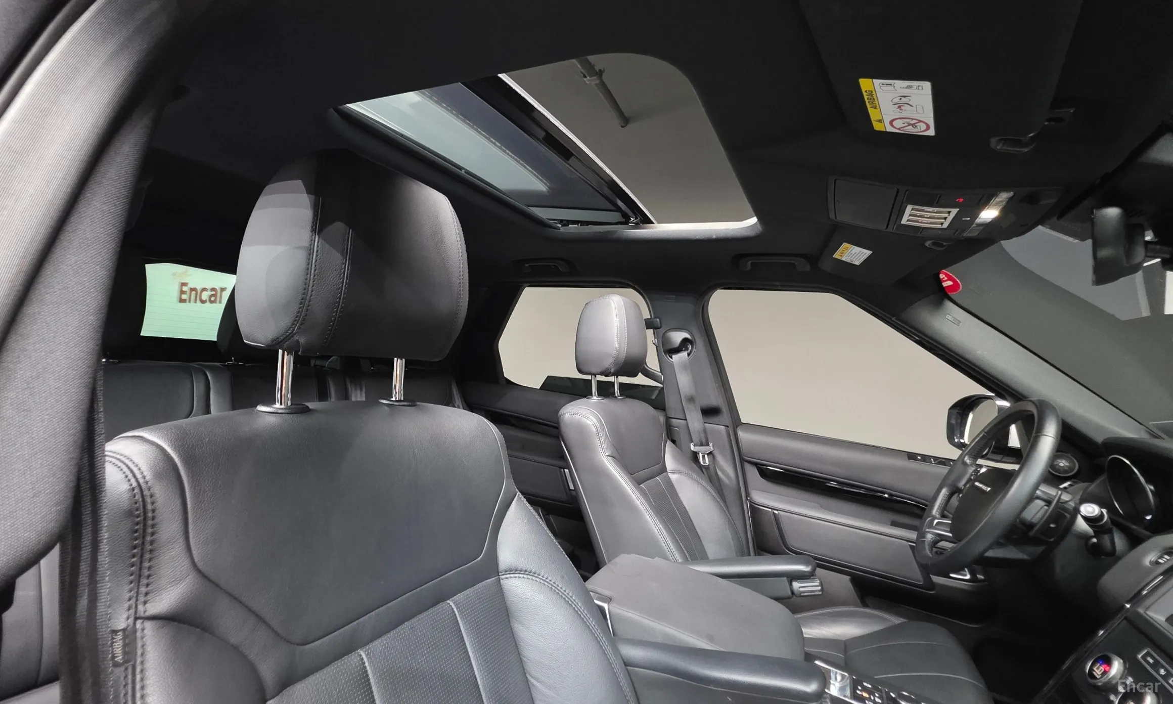 Land Rover Discovery 5 превью 20