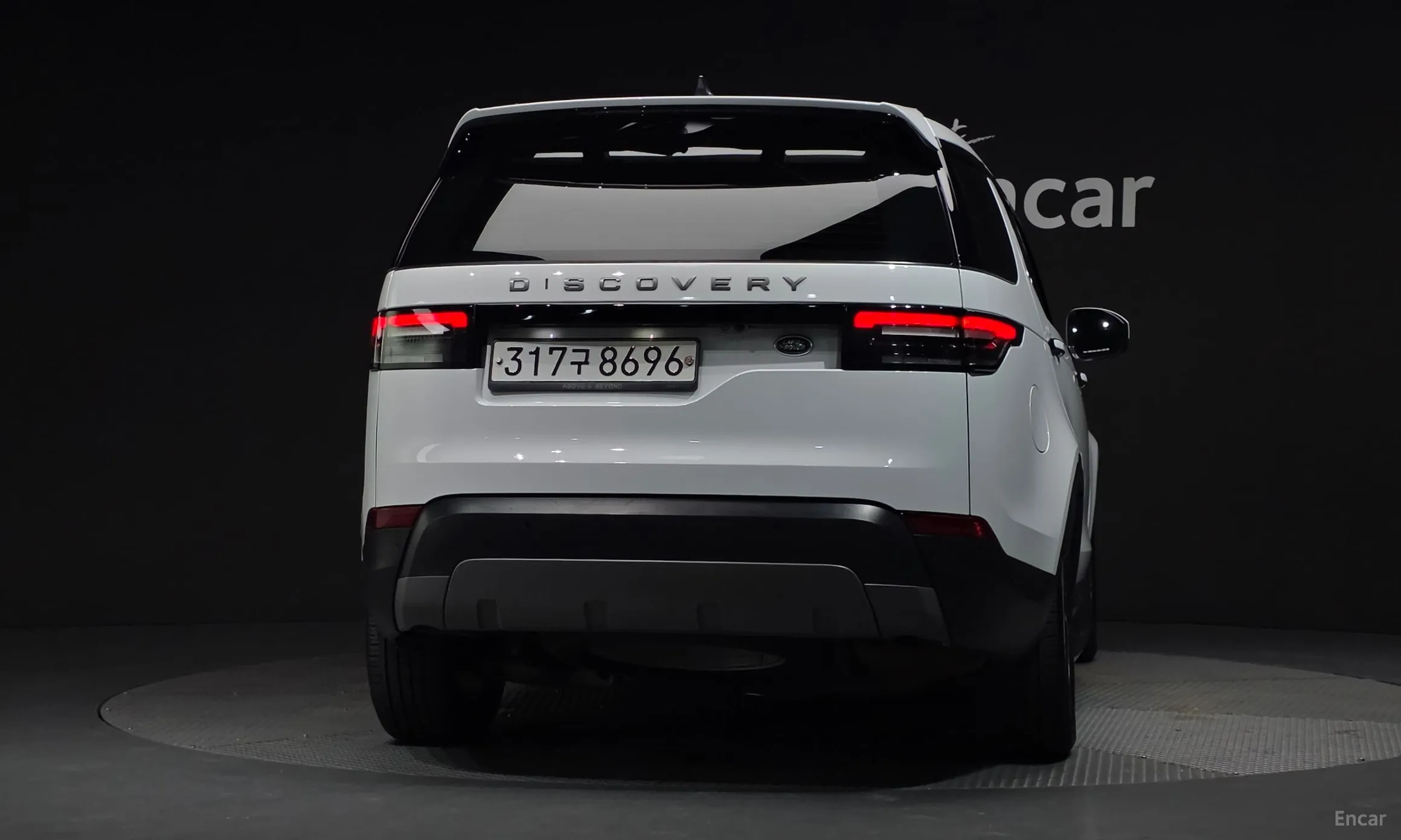 Land Rover Discovery 5 превью 4