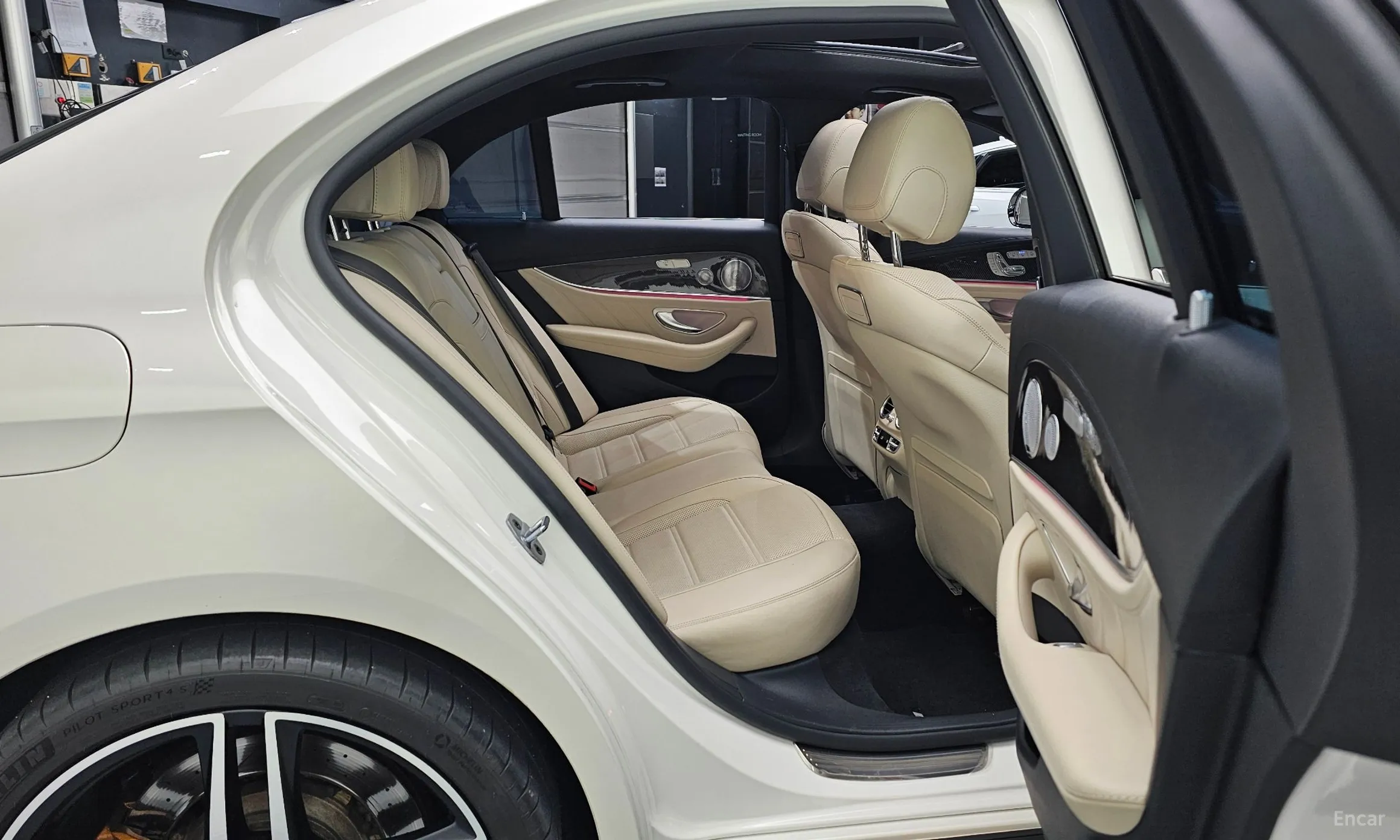Mercedes Benz E-Class W213 превью 12