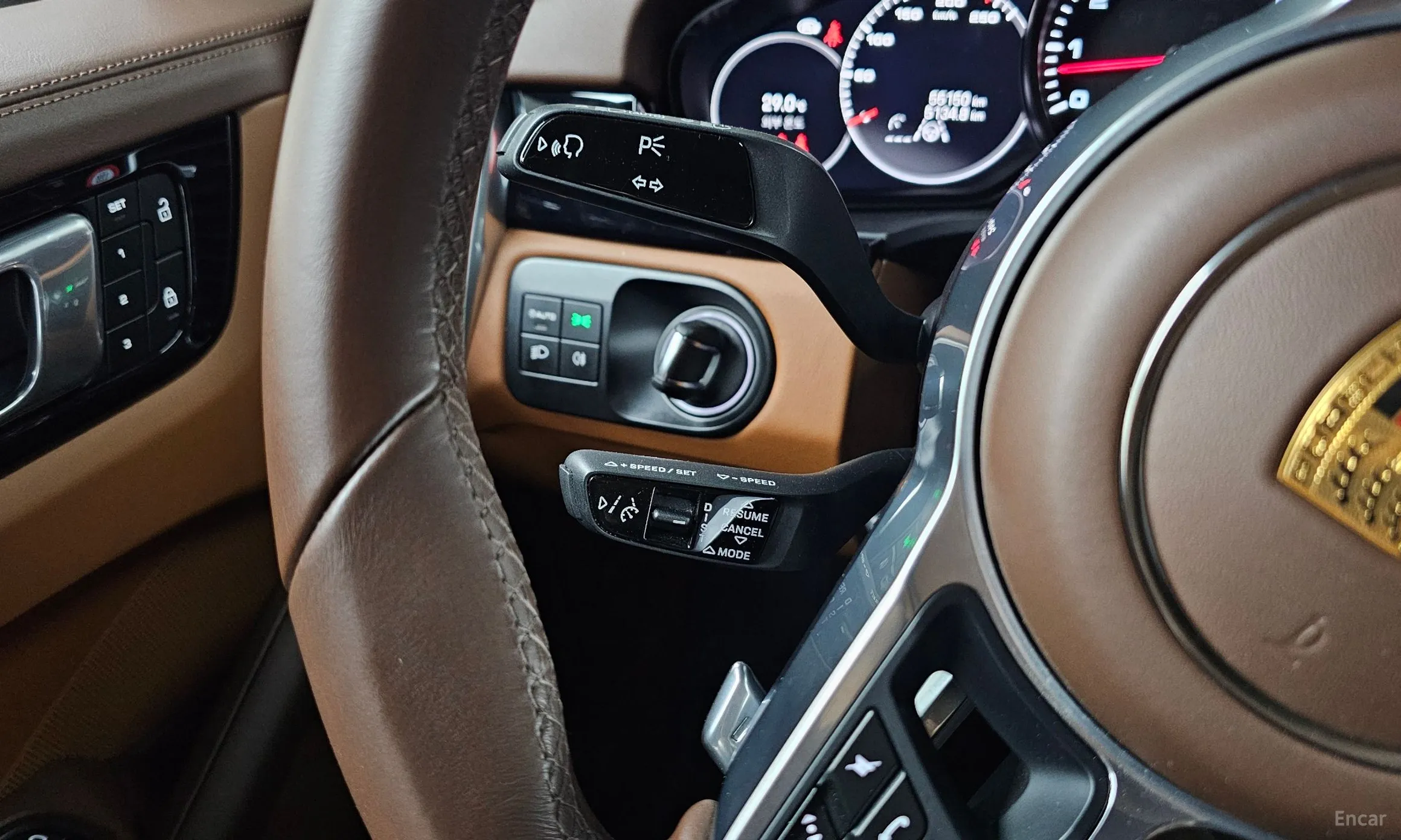 Porsche Cayenne (PO536) превью 15