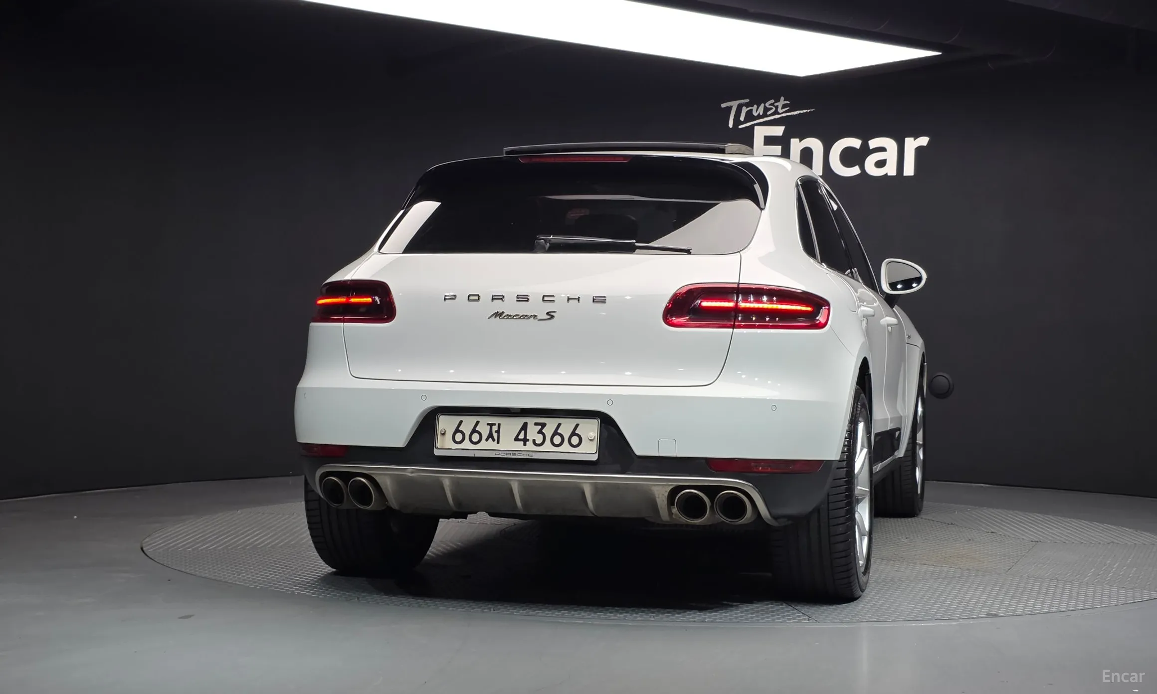 Porsche Macan превью 4