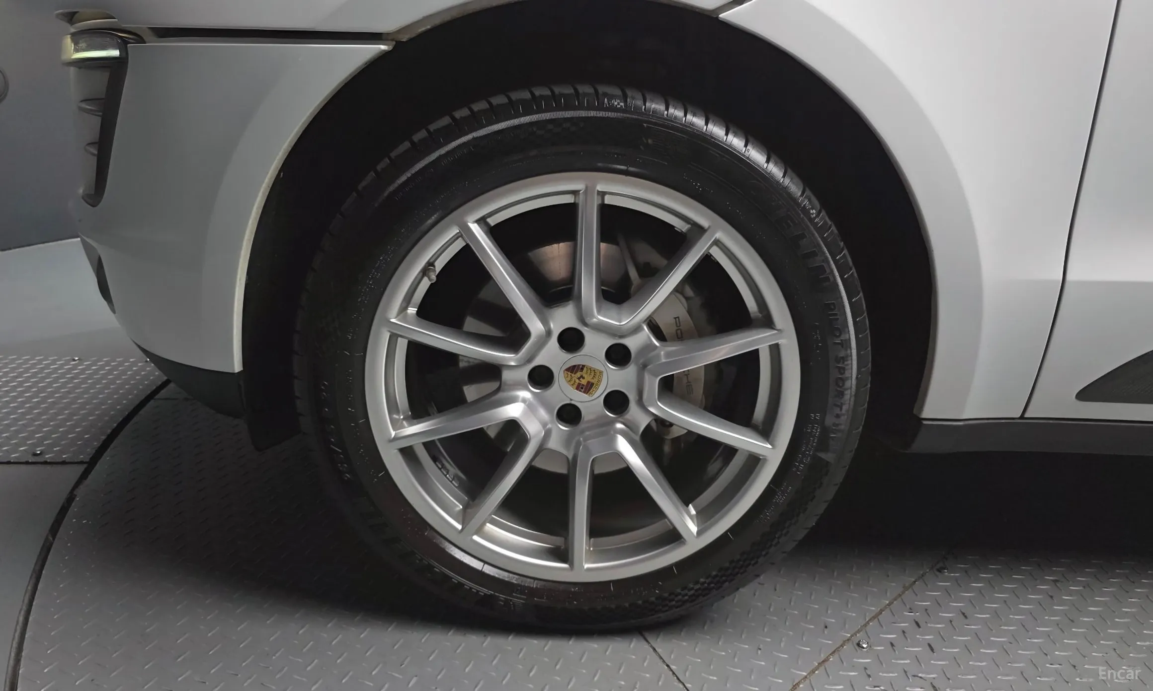 Porsche Macan превью 5