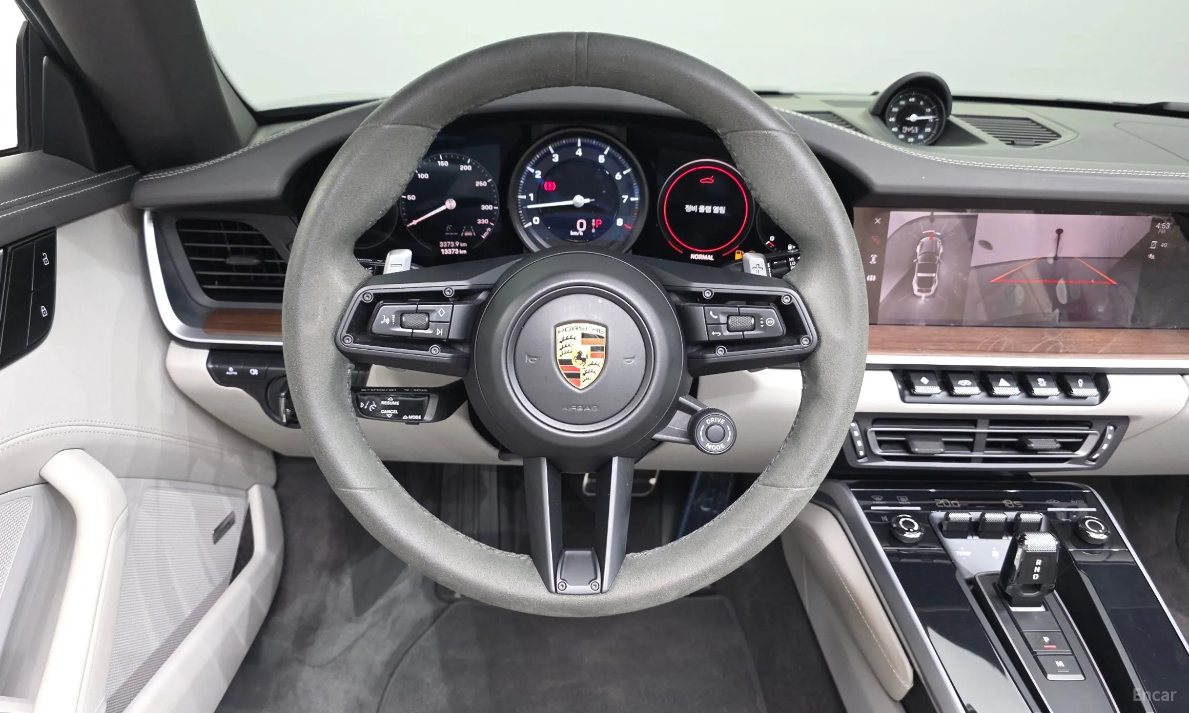 Porsche 911 (992) превью 13
