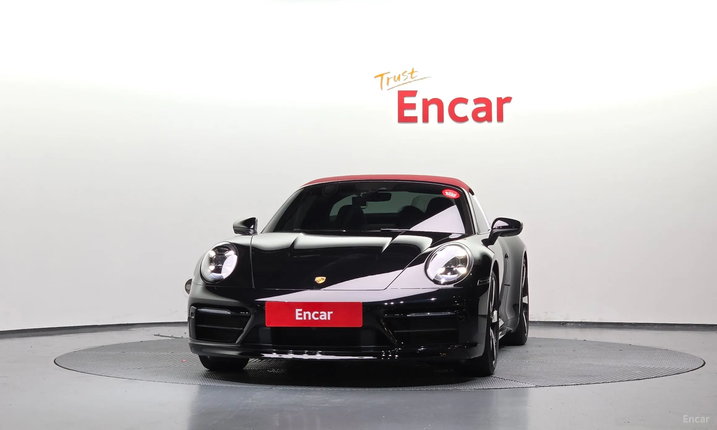 Porsche 911 (992) превью 3