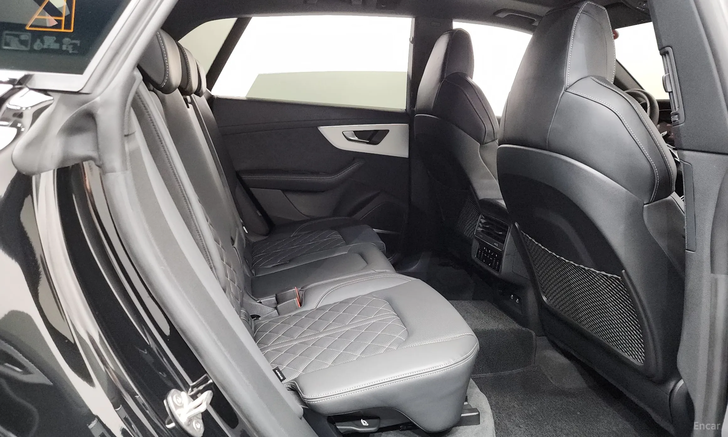 Audi Q8 (4M) превью 12