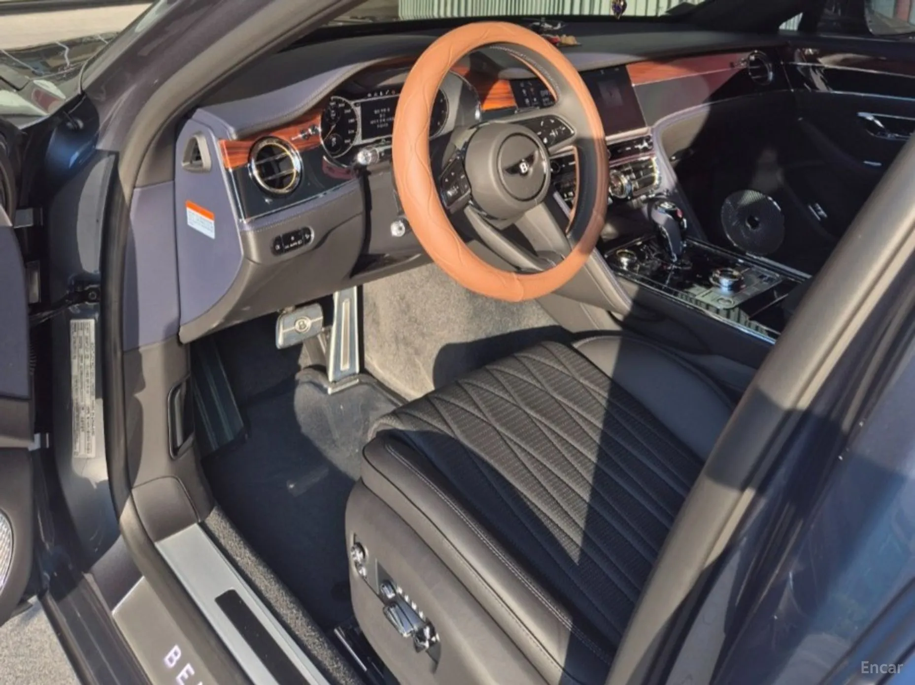 Bentley Flying Spur 3rd Generation превью 7