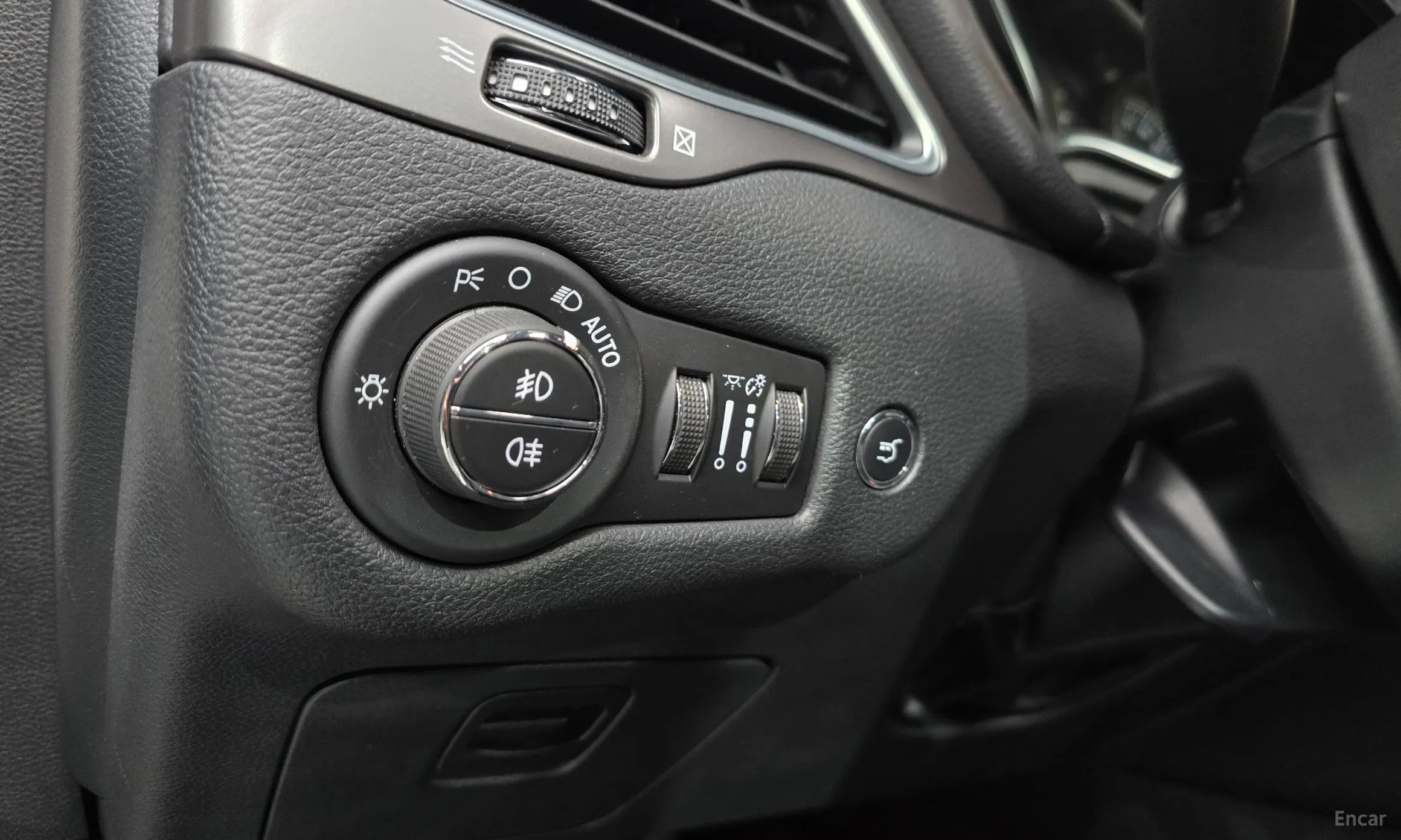 Jeep Cherokee (KL) превью 16