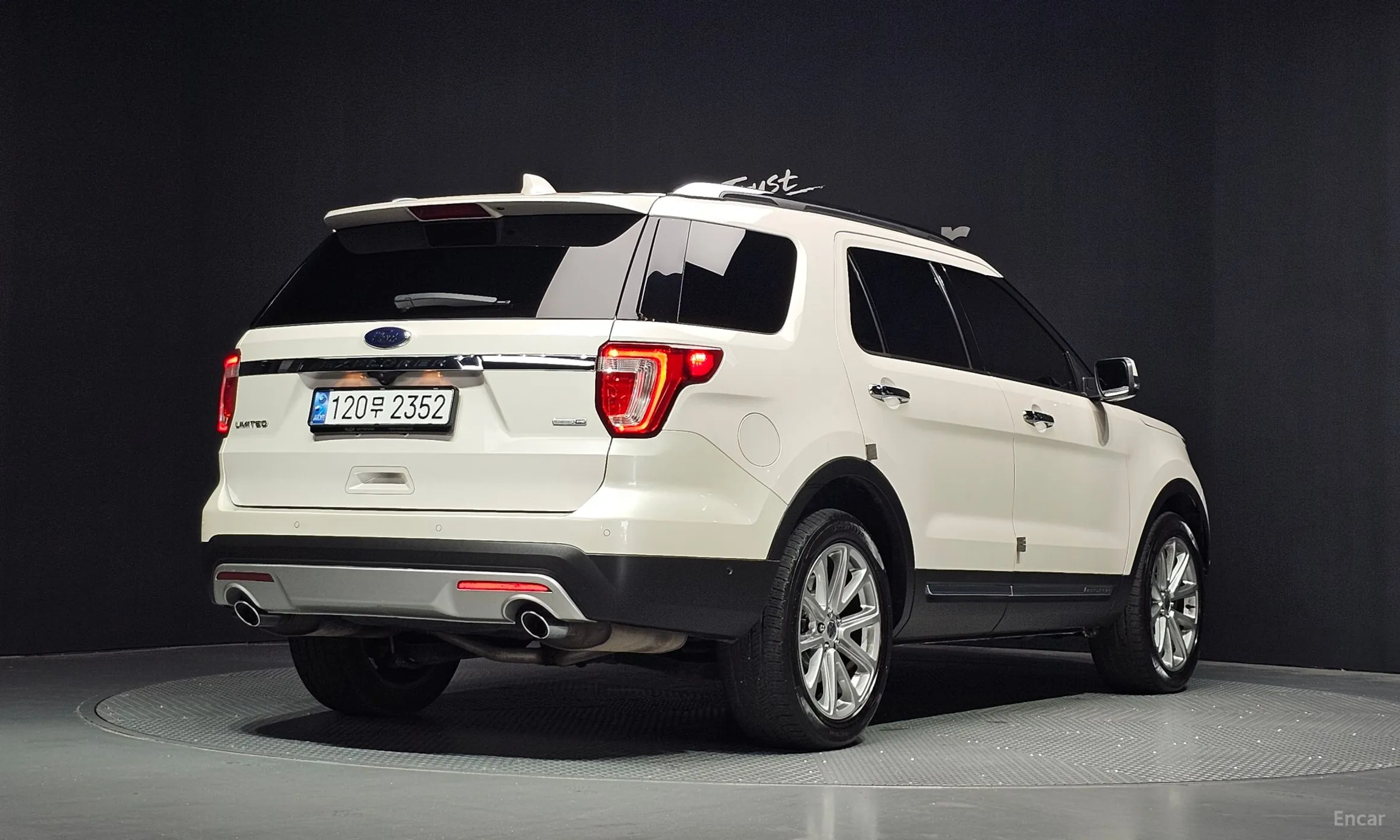 Ford Explorer превью 2