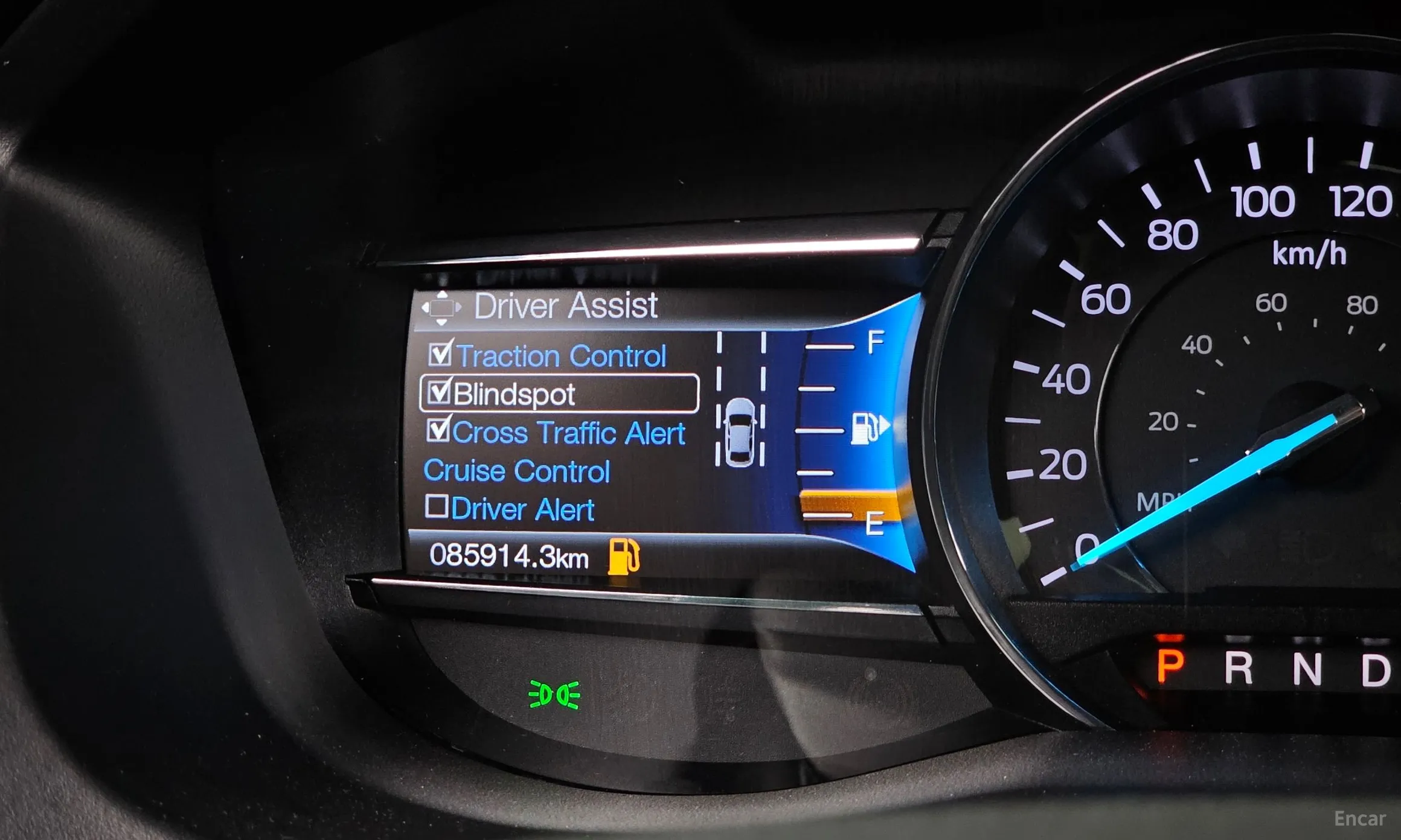 Ford Explorer превью 17